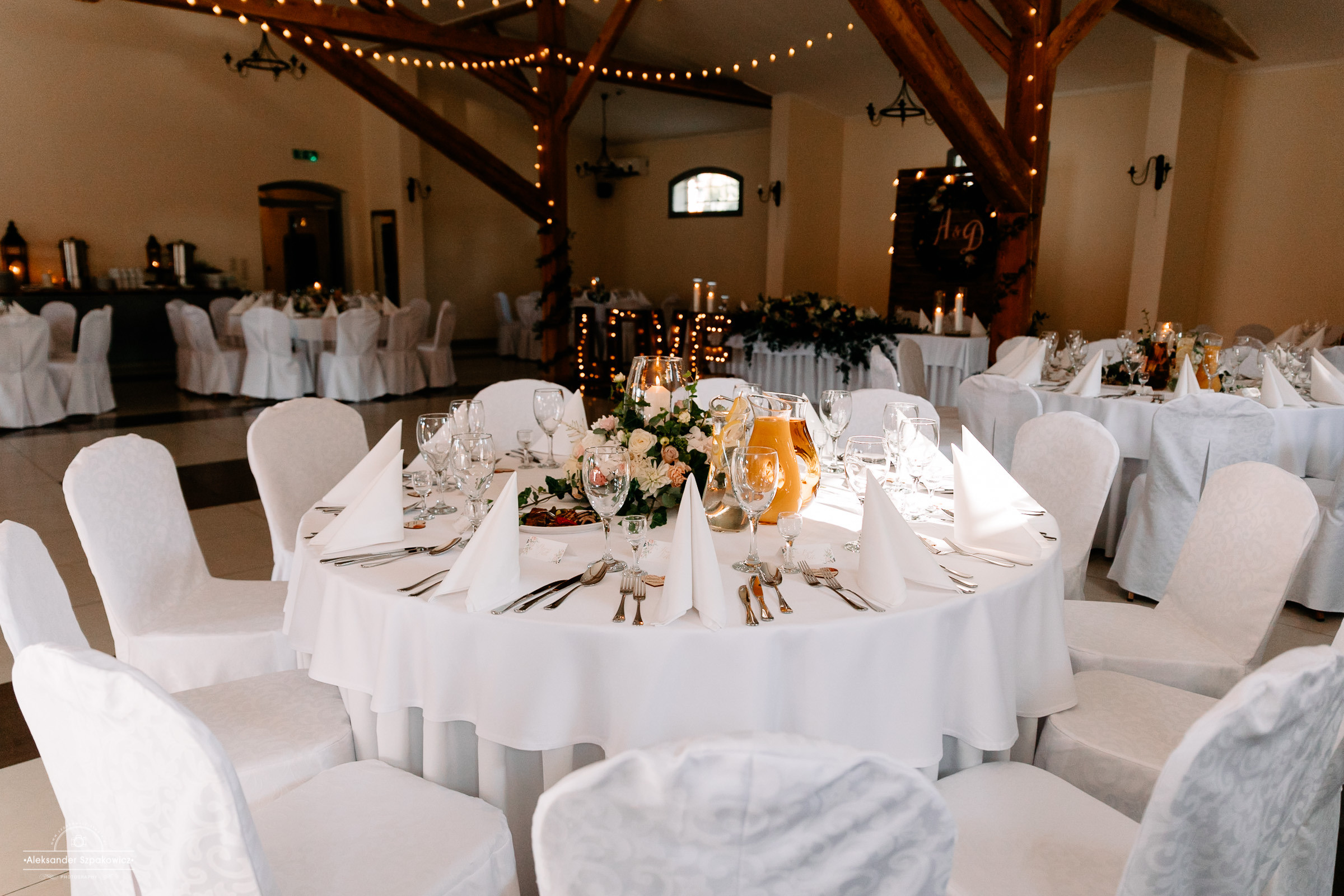 Impreza & Wesele • [ Szpakowicz-studio.pl ]. Fotograf Ślubny Warszawa - Sesje Biznesowe Rodzinne Eventy