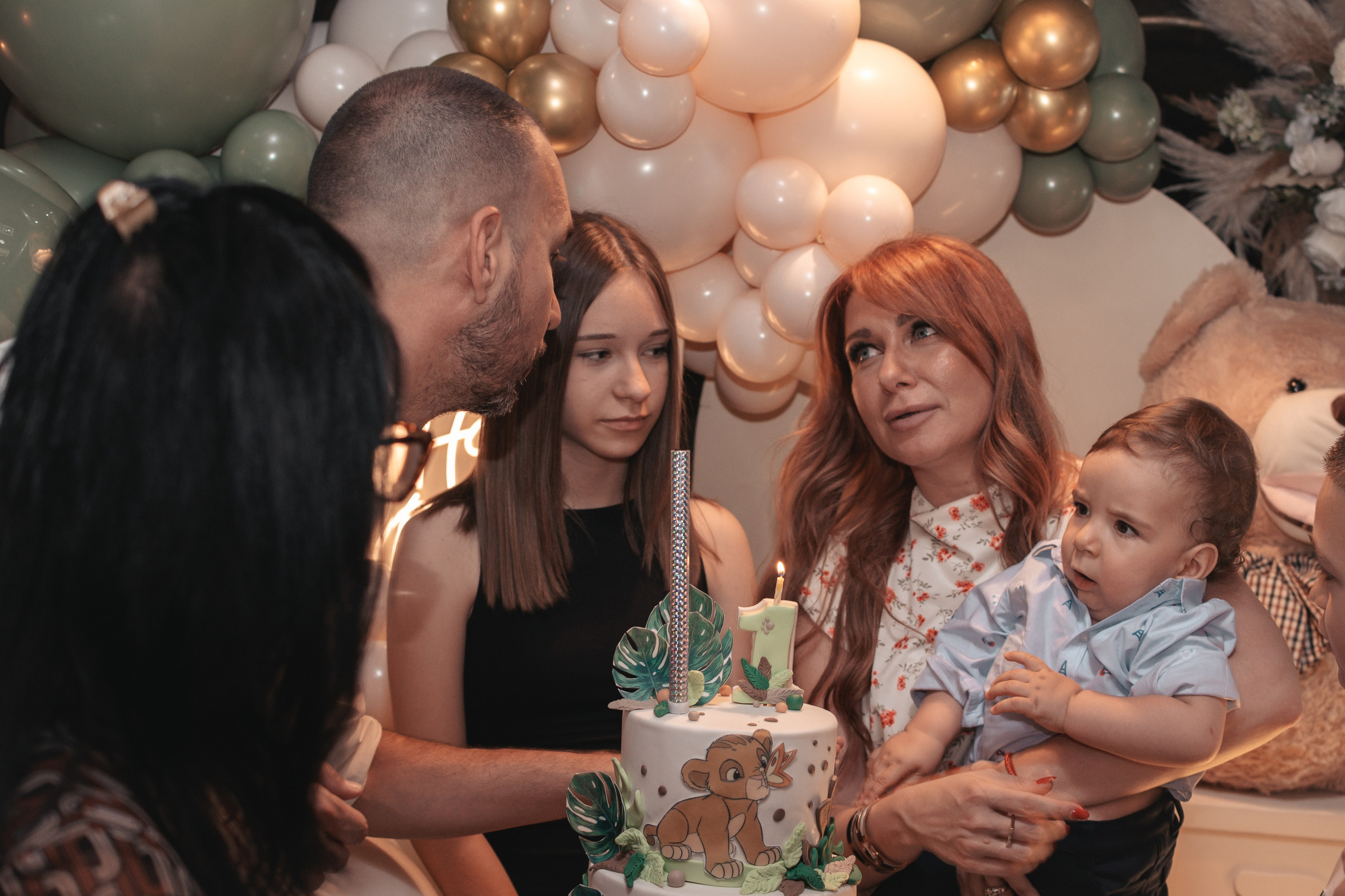 Lazar, krštenje i rođendan. BambinaaPhotography