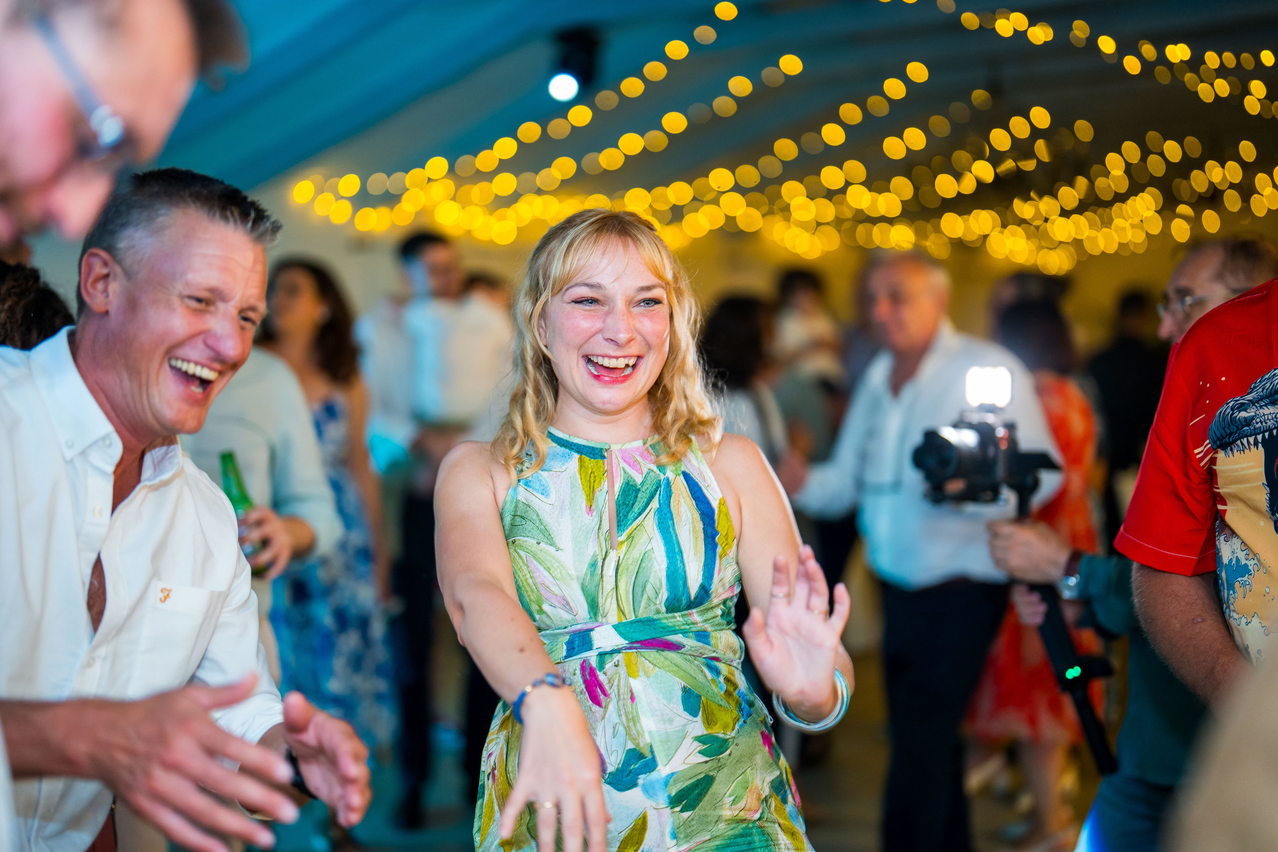 PARTY. Gabriel Florea — Fotograf nuntă București