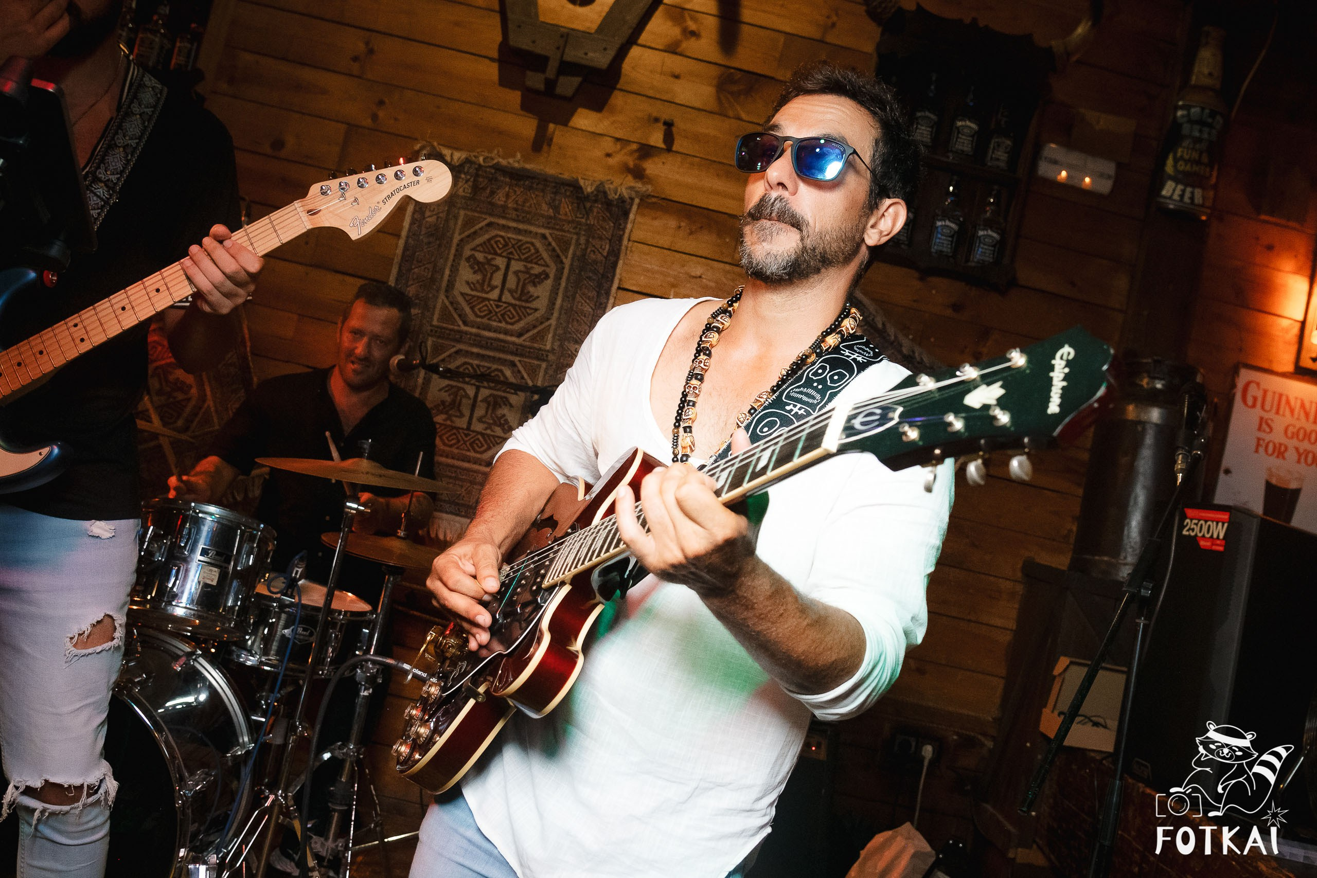 Stones of the Coast en El Paso Rock Bar Torrevieja: Reportaje fotográfico 20.09.25 | FOTKAI