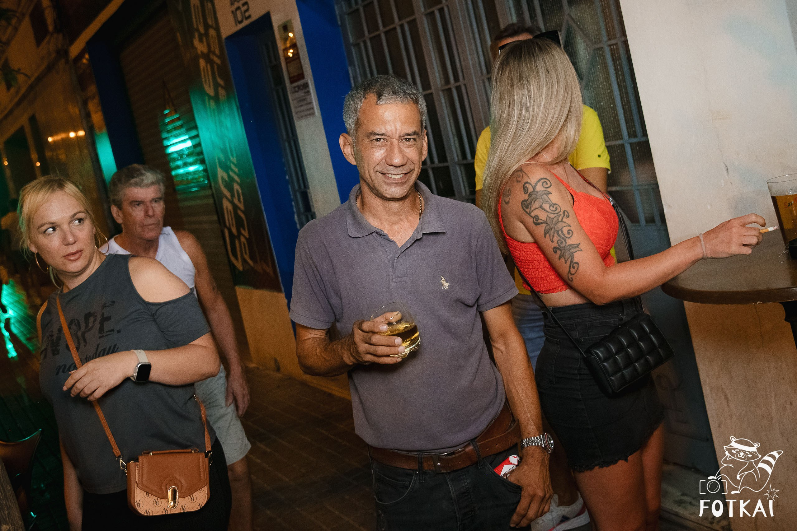 Santi Campillo en El Paso Rock Bar Torrevieja: Reportaje fotográfico 30.08.25 | FOTKAI