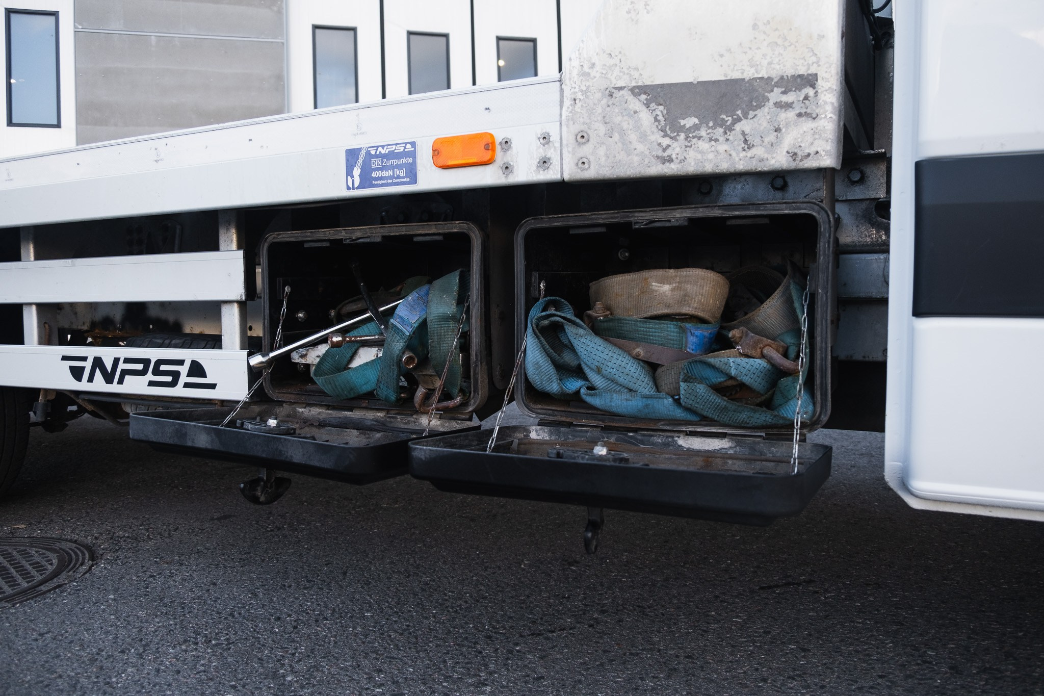 Mercedes-Benz Sprinter. LOHA VISUALS — AUTOMOTIVE PHOTOGRAPHY