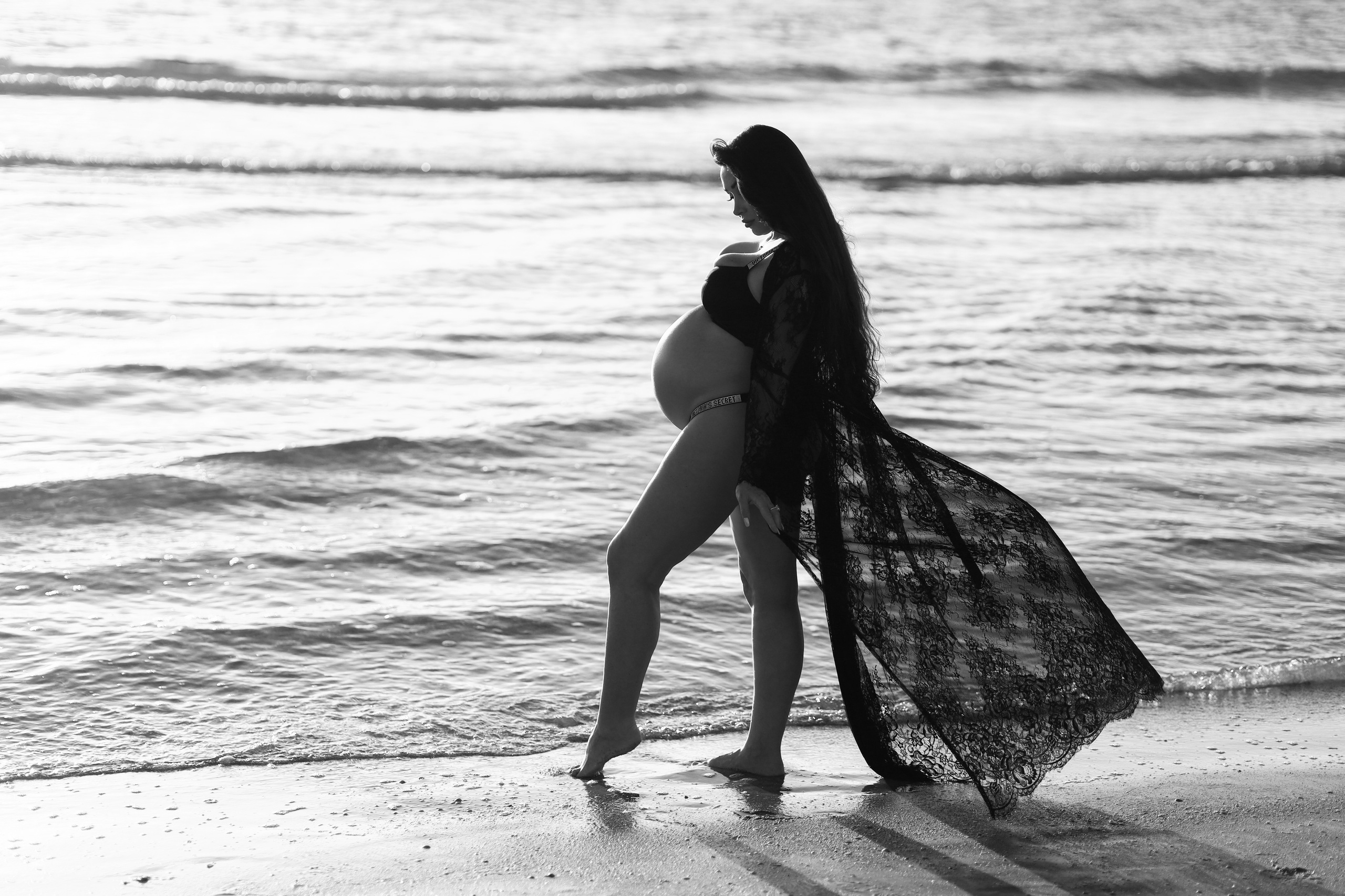 Фотосессия беременности на пляже, на закате , Тампа , Флорида