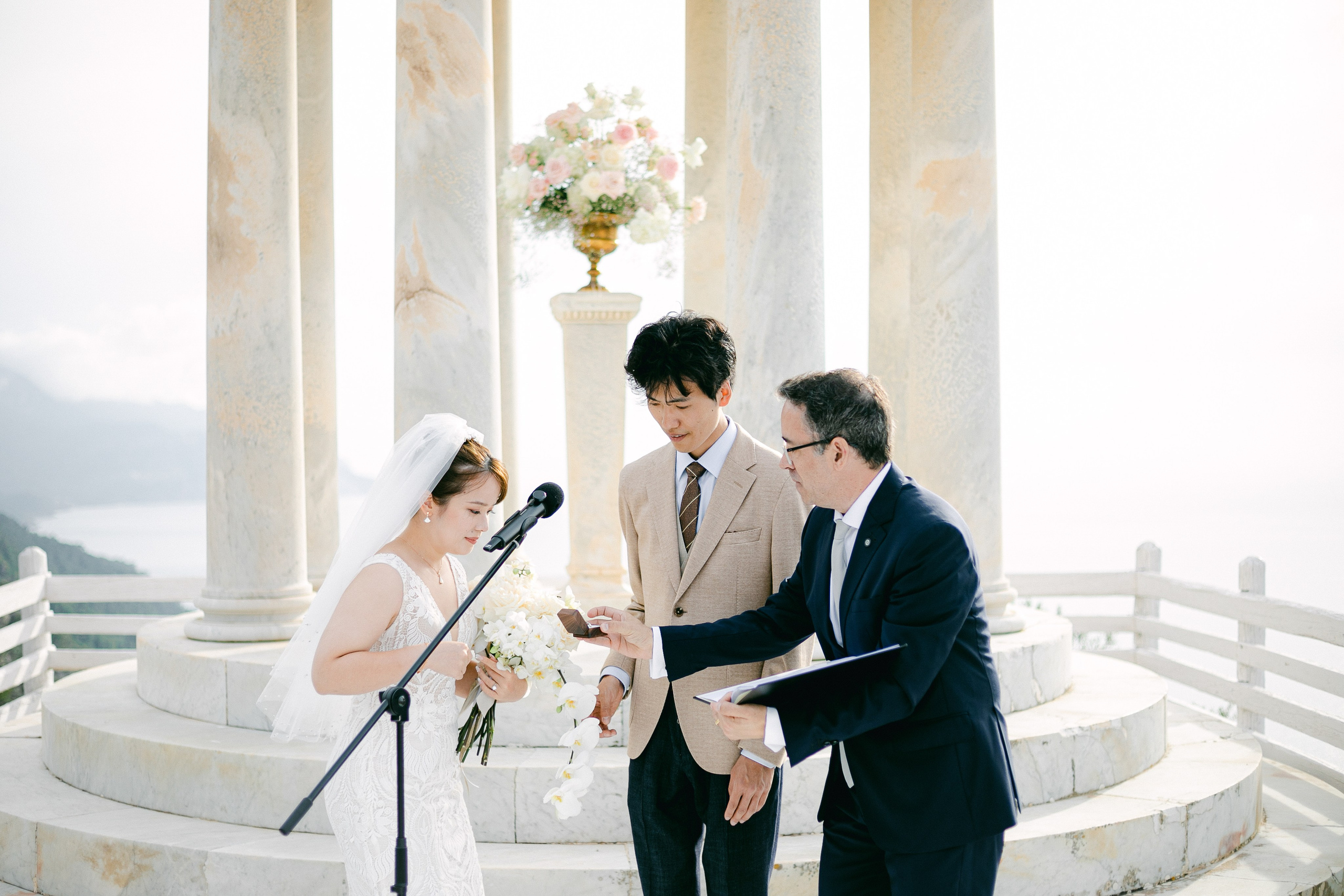 Chenyi & Tiangseng. Wedding Celebrant in Mallorca Iban Collin