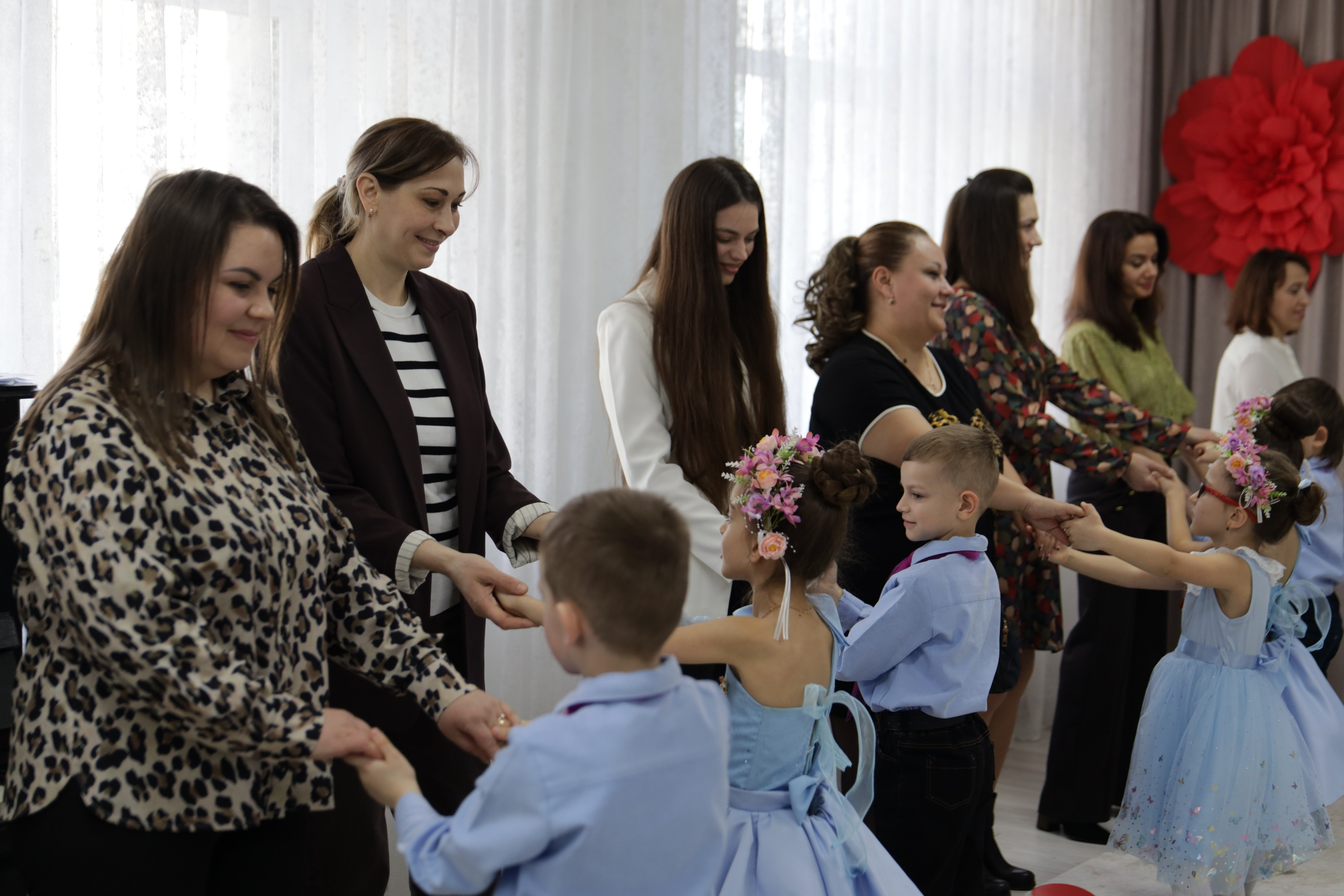 Mama în ochi de copil.... Alika Dia- Fotograf în Republica Moldova, Strășeni