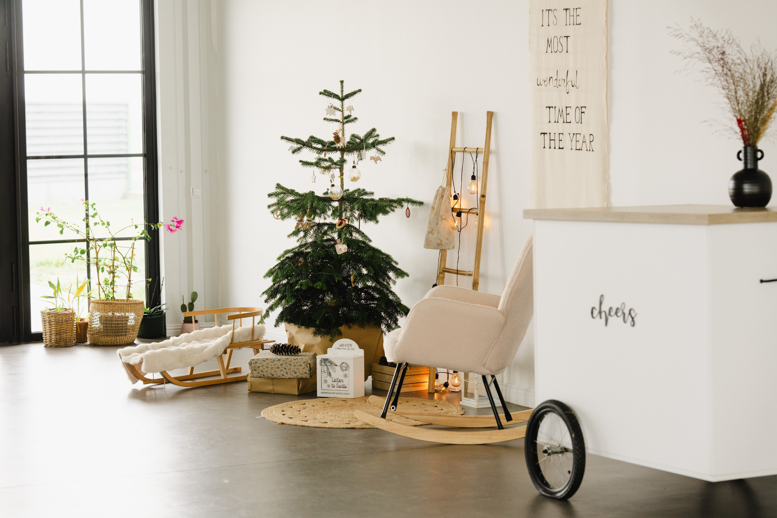 Studio Sunset Barn (Balaceanca). Fotograf evenimente. Fotograf nunta. Fotograf Botez. Mihaela Savu