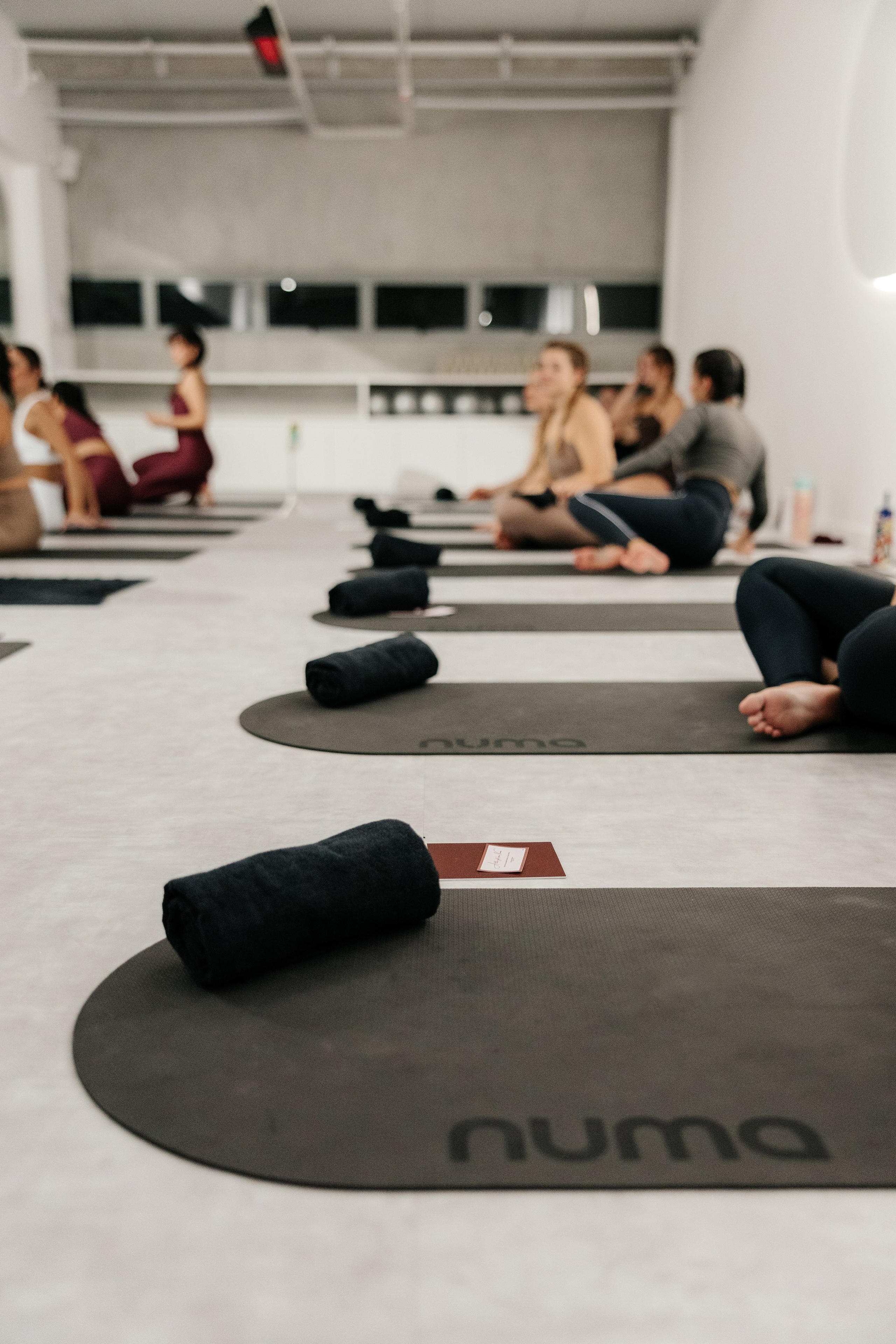 DRUNK YOGA. Coraafotografia.com