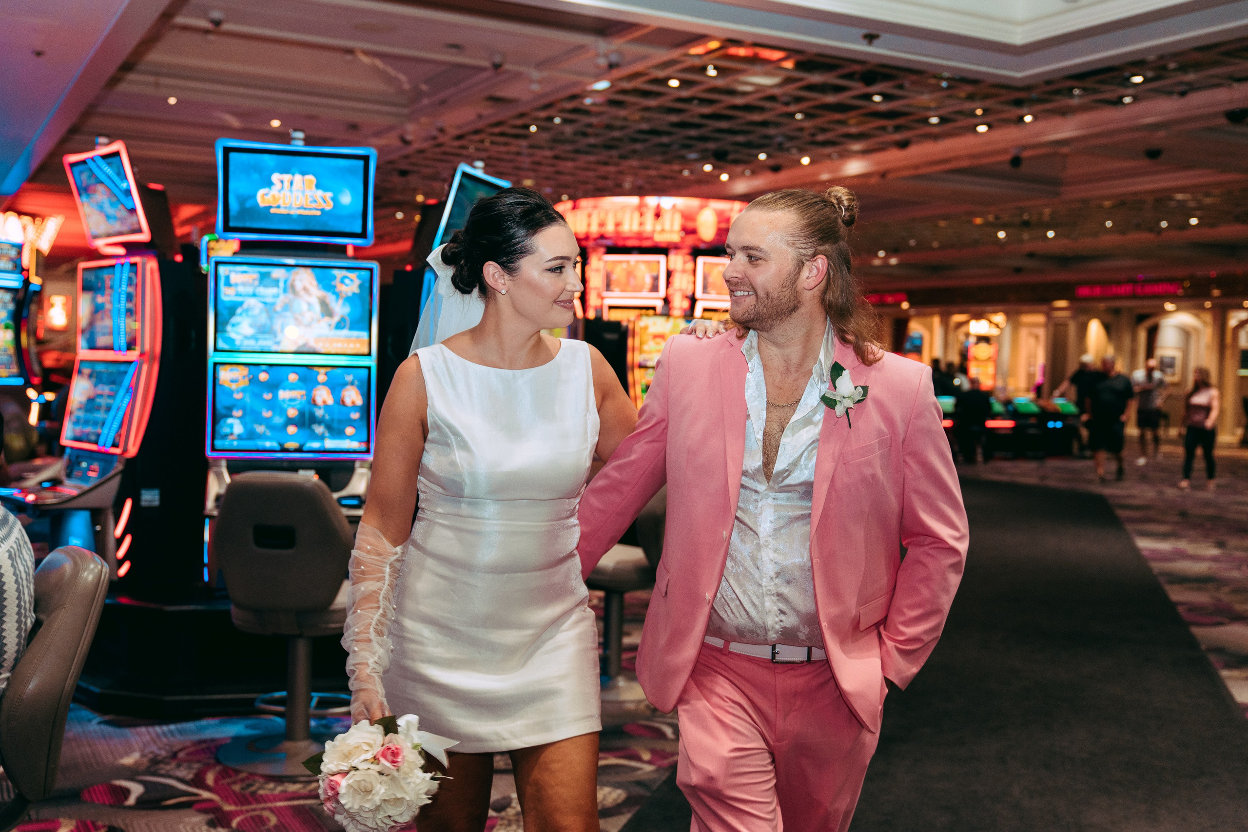 Joey&Afton. Wedding & elopement photographer Viktoriya Kravtsov. Las Vegas