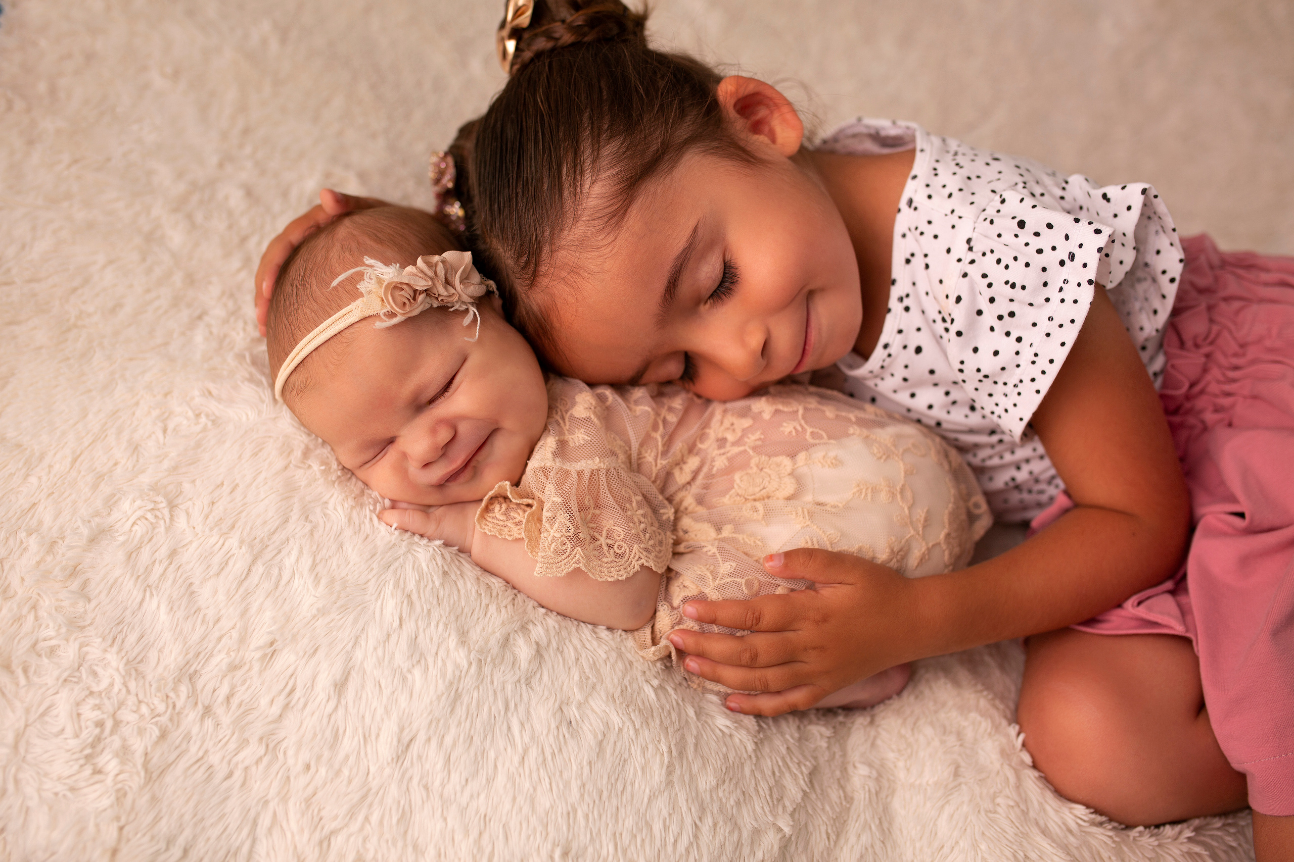 Neugeborene. Neugeborenen, Familien, Geschwister Fotografin aus Delmenhorst