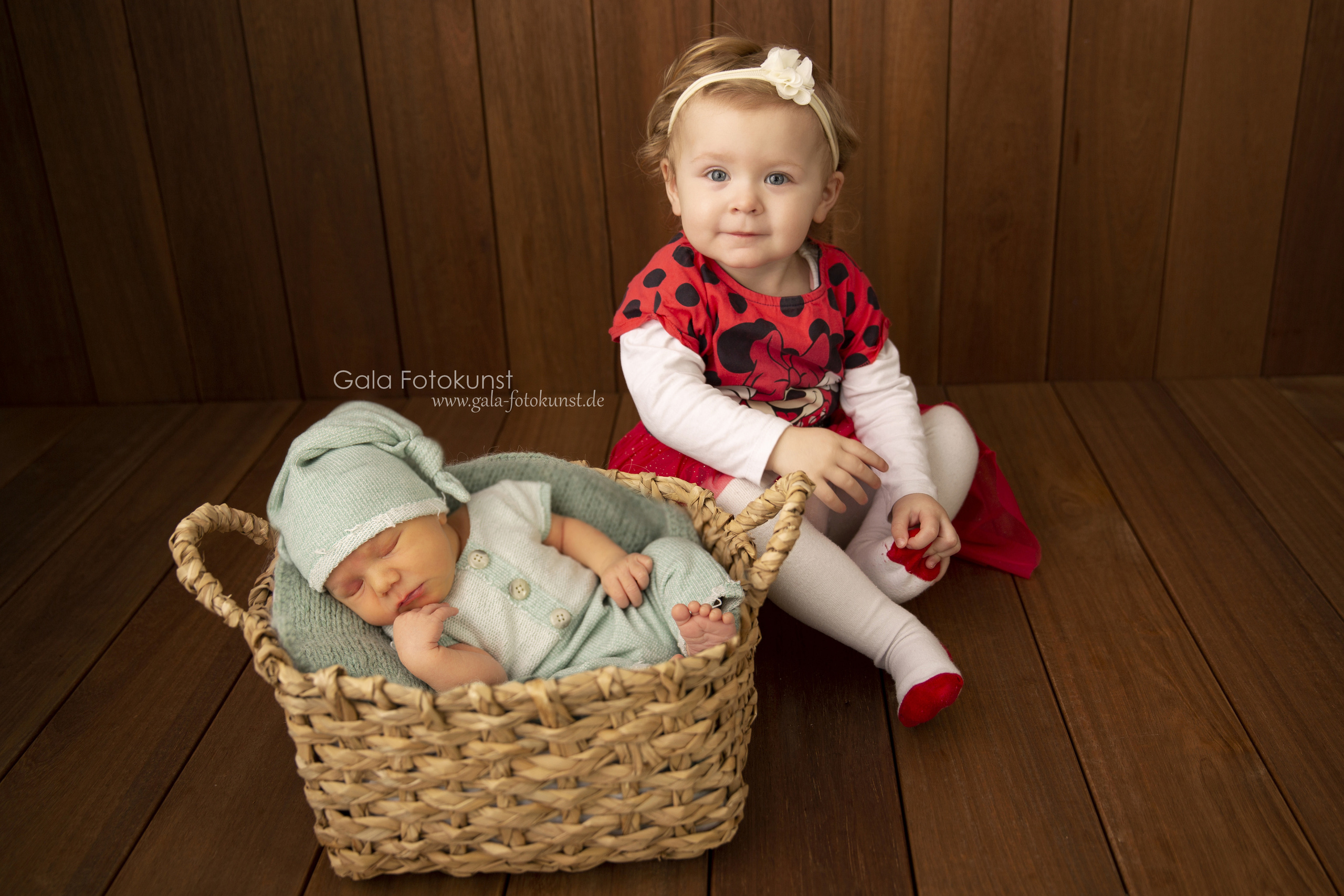 Neugeborene. Neugeborenen, Familien, Geschwister Fotografin aus Delmenhorst