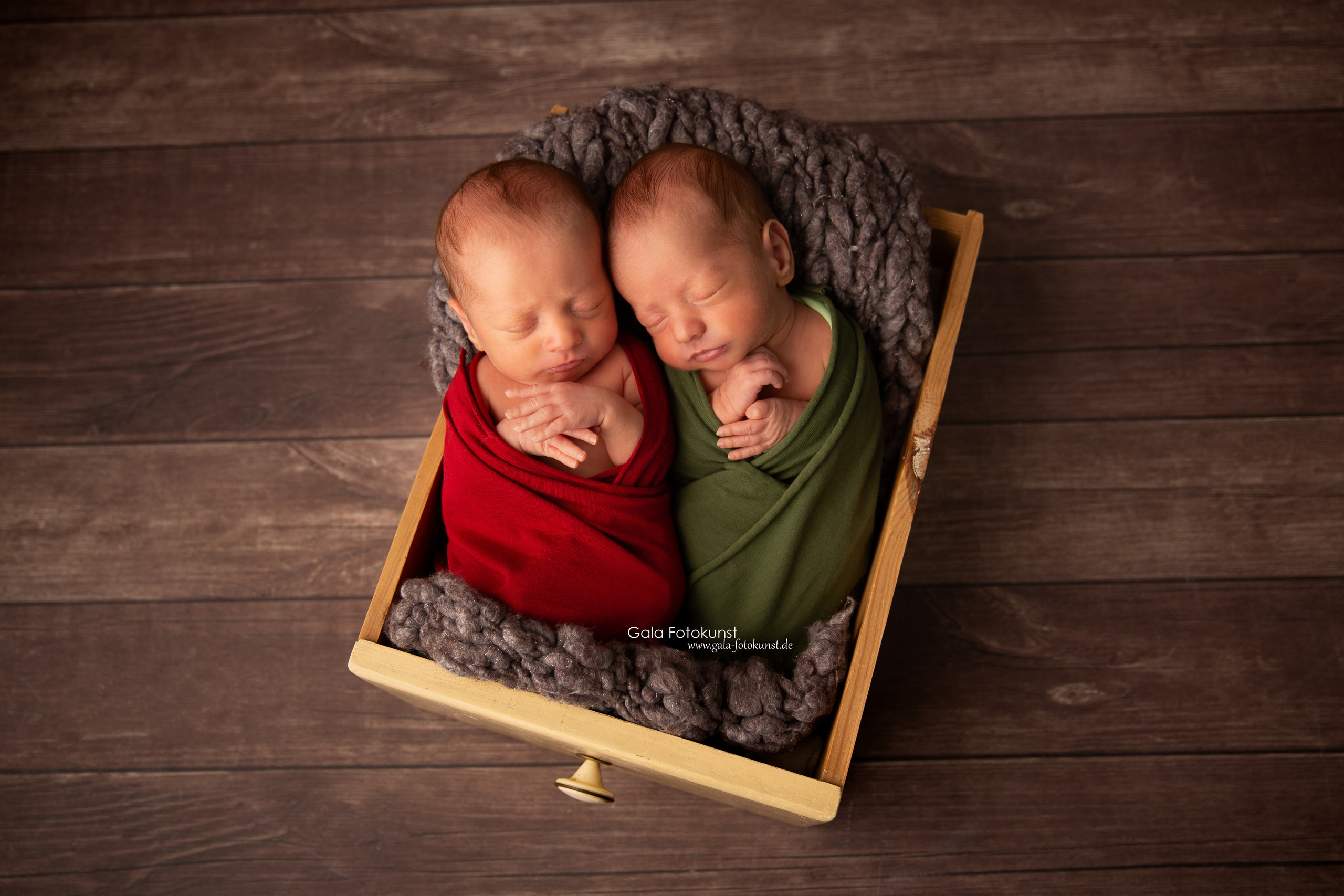 Neugeborene. Neugeborenen, Familien, Geschwister Fotografin aus Delmenhorst