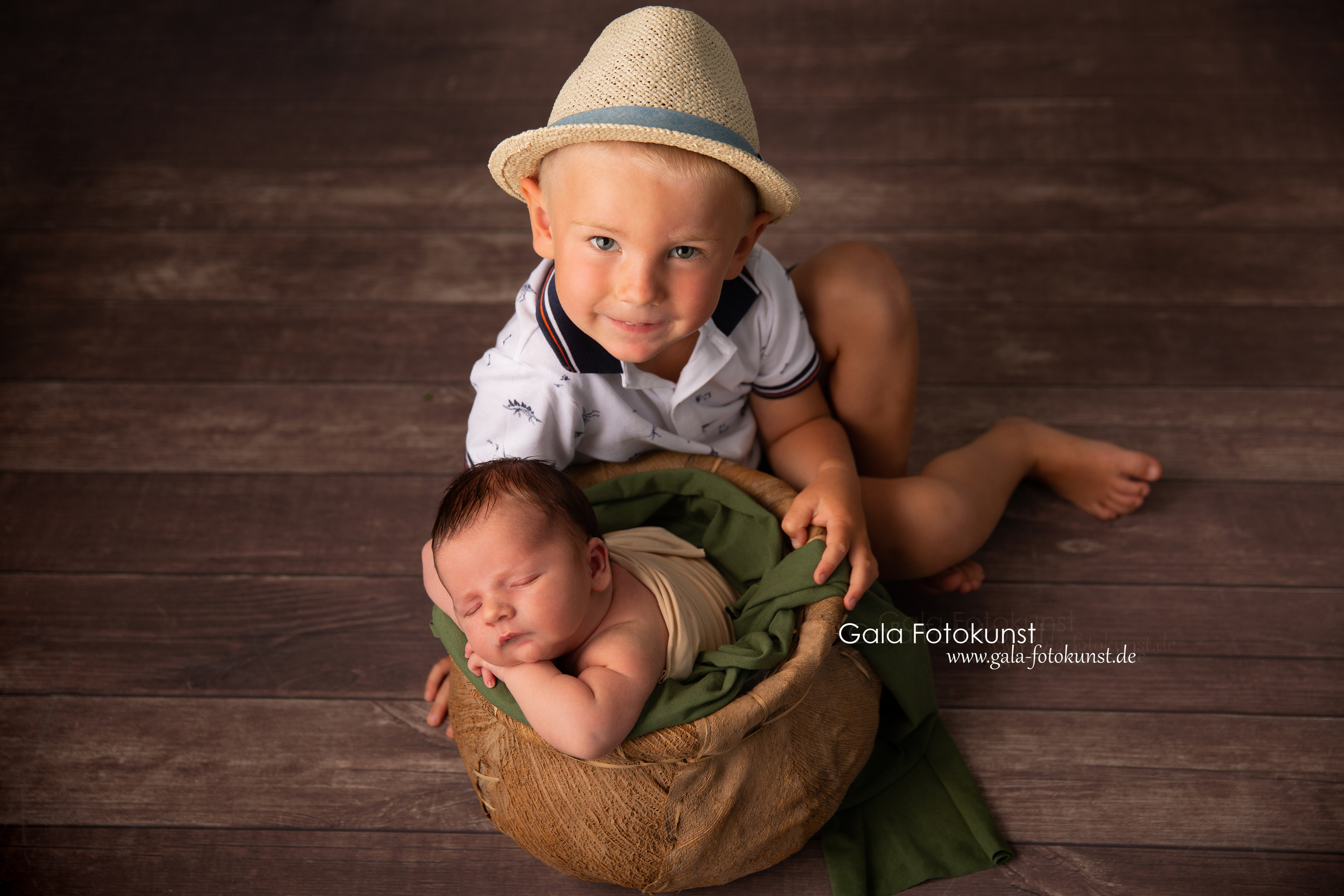 Neugeborene. Neugeborenen, Familien, Geschwister Fotografin aus Delmenhorst