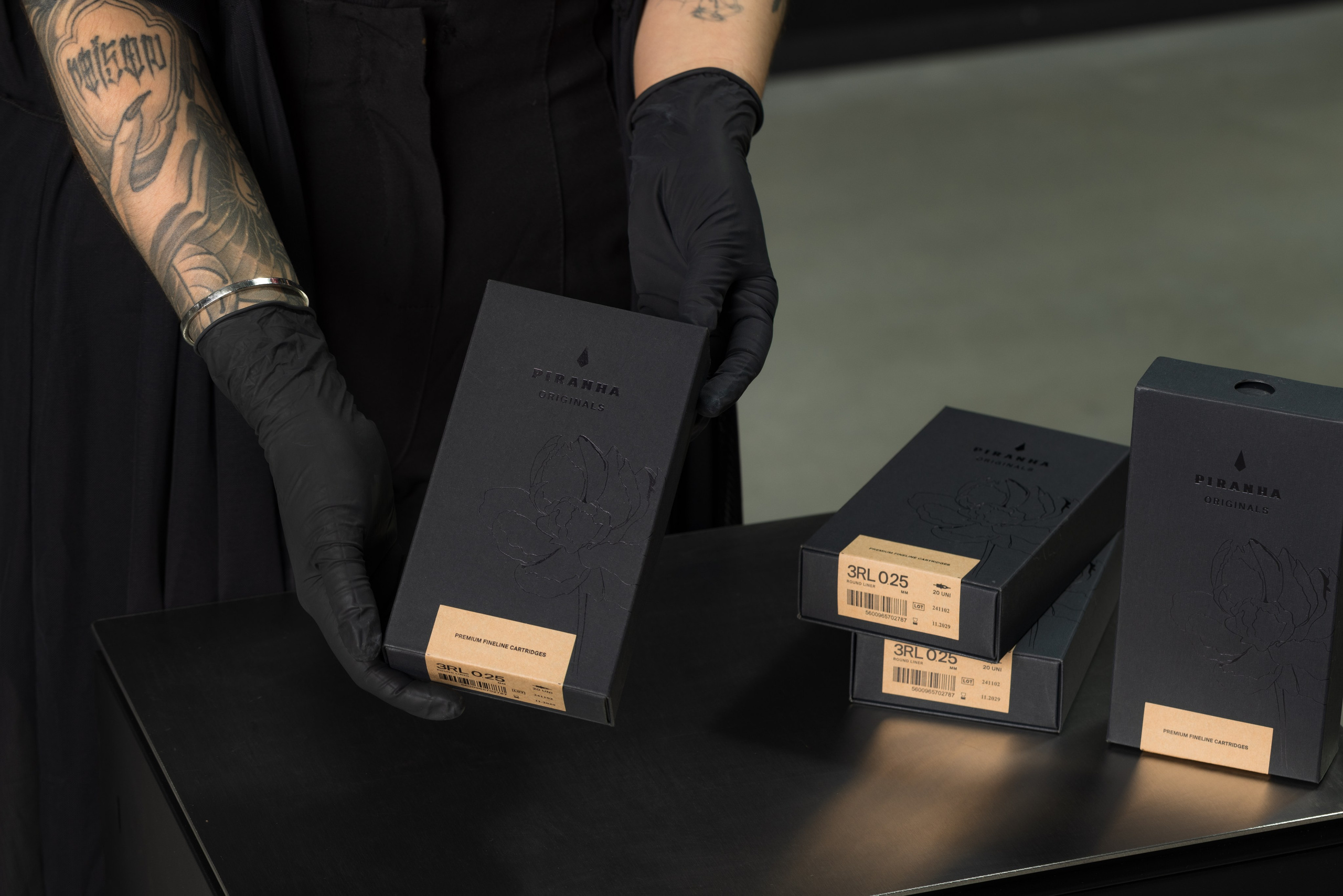 PIRANHA SUPPLIES. ESTUDIO DOZE