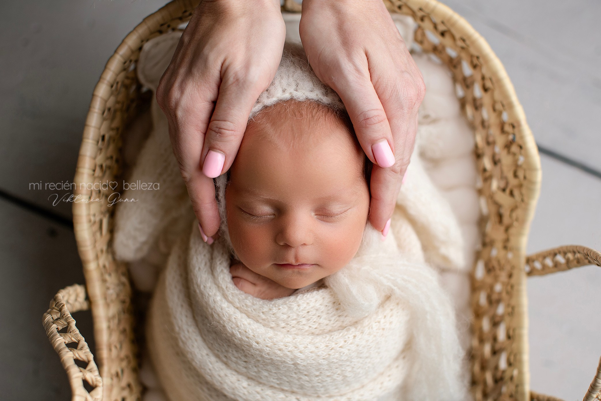 Новорожденные. Фотограф в Испании: Бенисса, Кальпе, Бенидорм, Аликанте Виктория Гунн