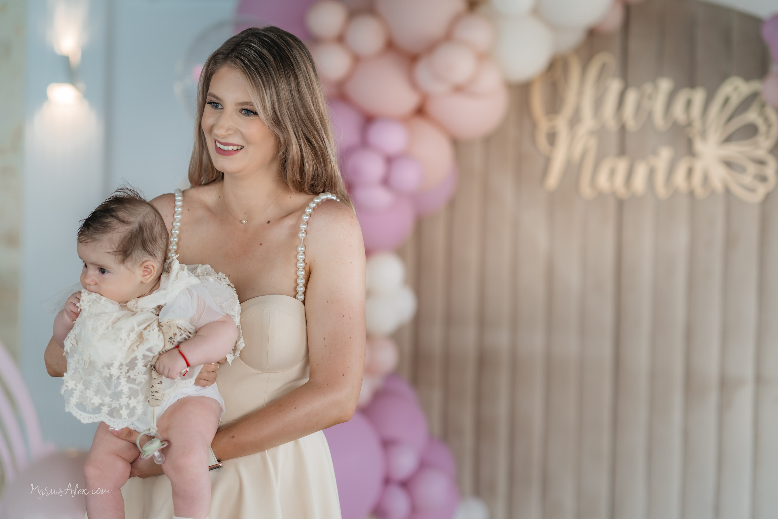 Botezul micutei Olivia Maria. Marius Alex fotograf de eveniment si portret din Suceava