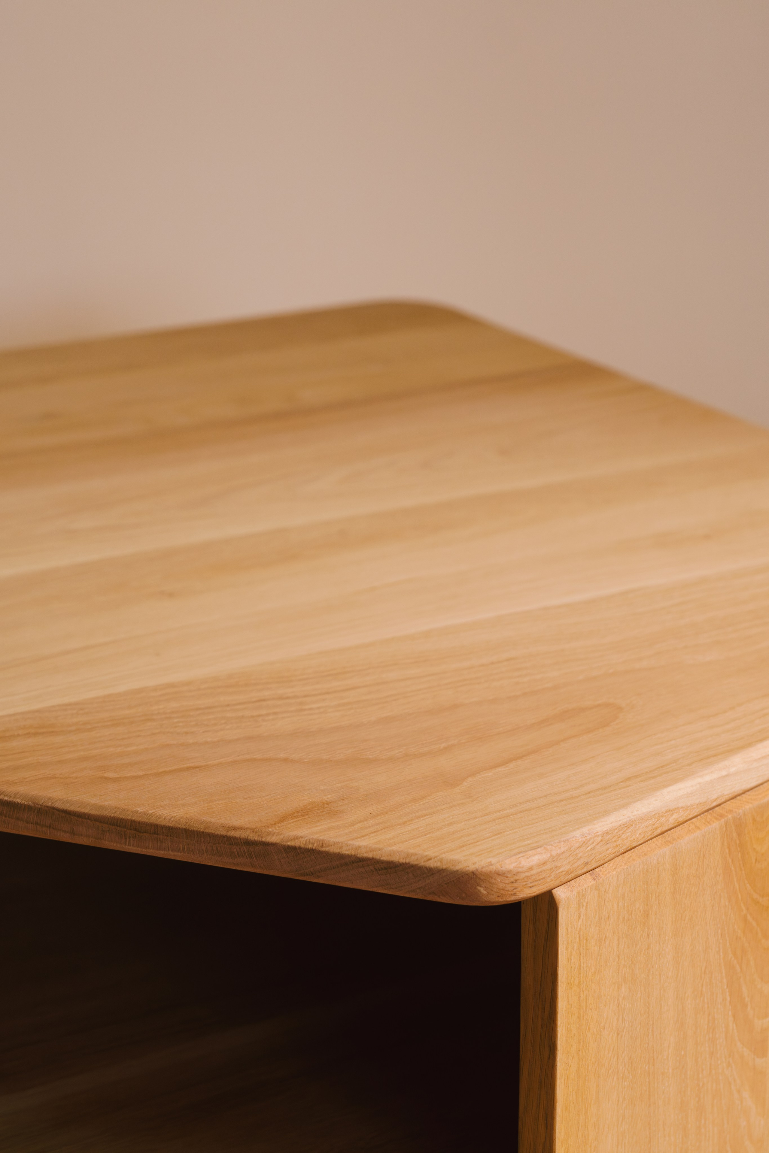 Custom Table — Zokraft Product Photography & Process Video. Filmmaker, Photographer & AI Visual Artist in Costa del Sol — Alexandru Avram
