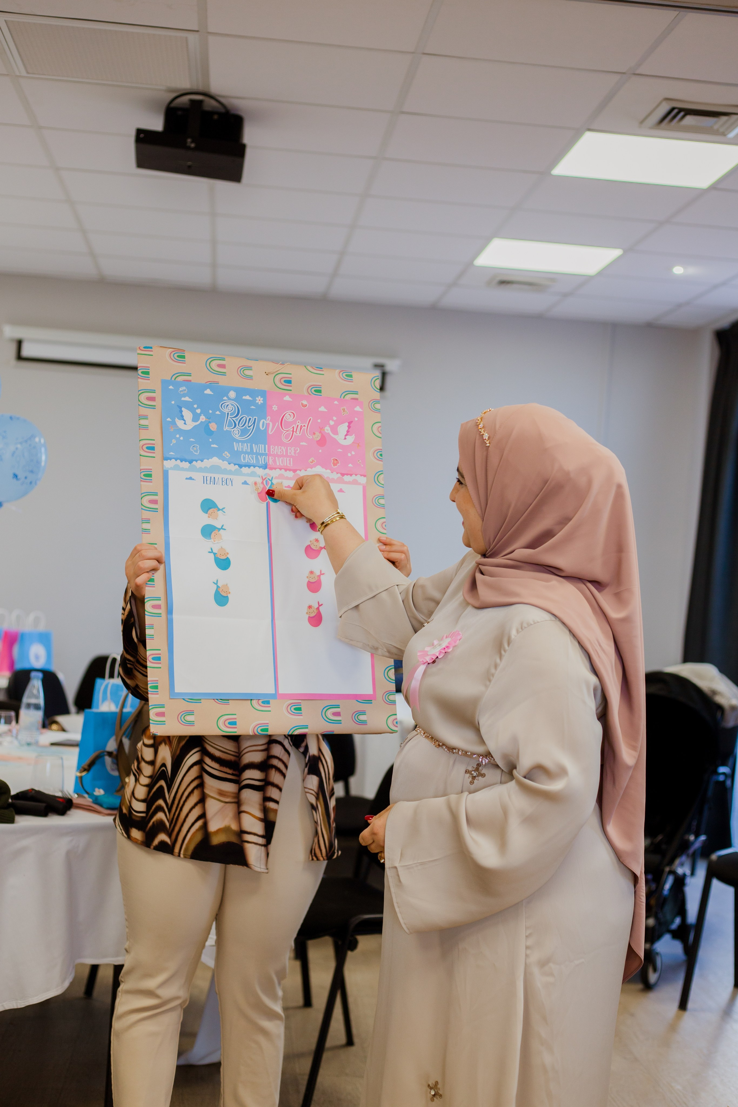 Baby shower (Gender party). Studio photo « Partage ton bonheur » – Photographe famille près de Châtellerault, Poitiers et Tours