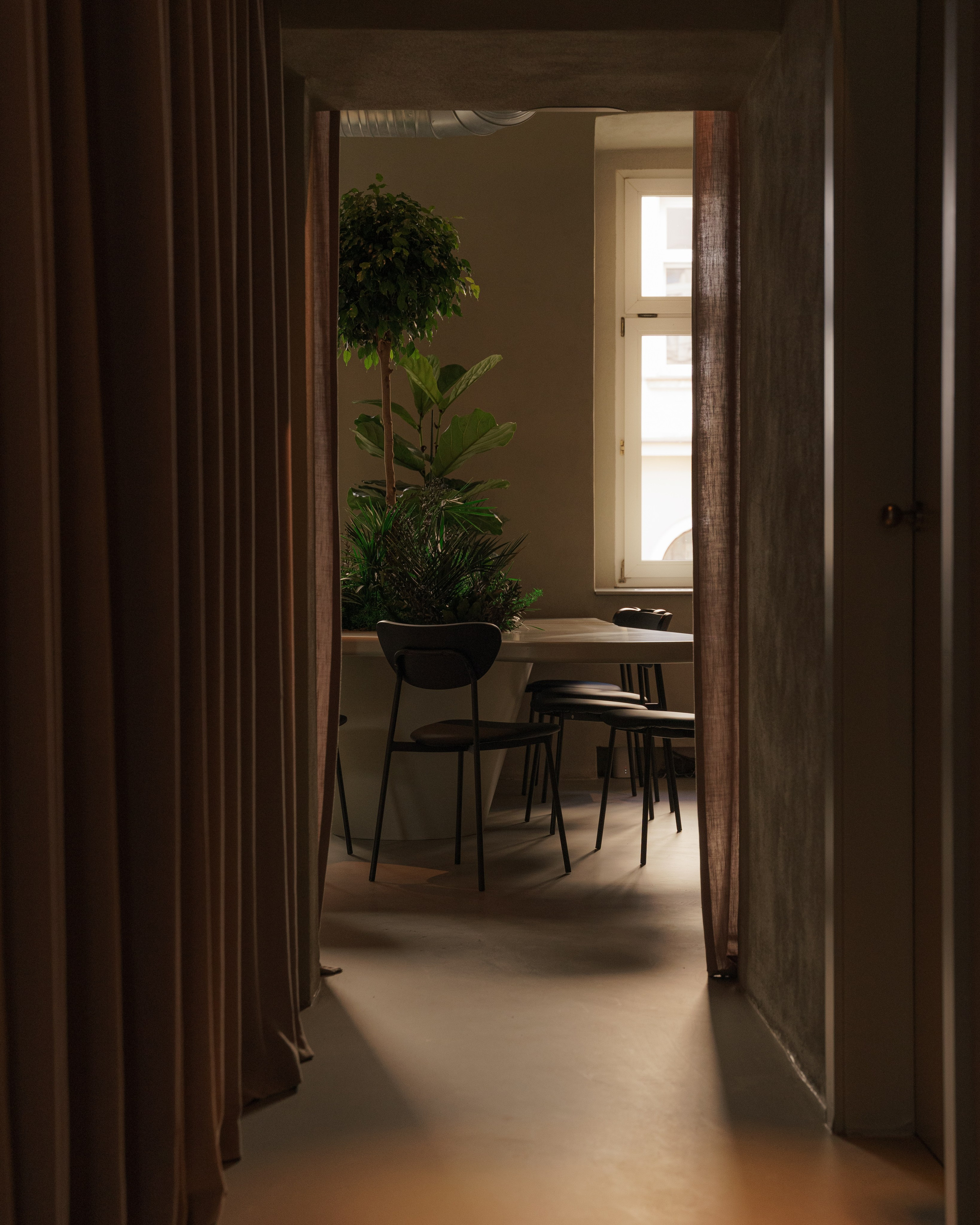 EFSY | Coffee & Cocktail Bar | Prague