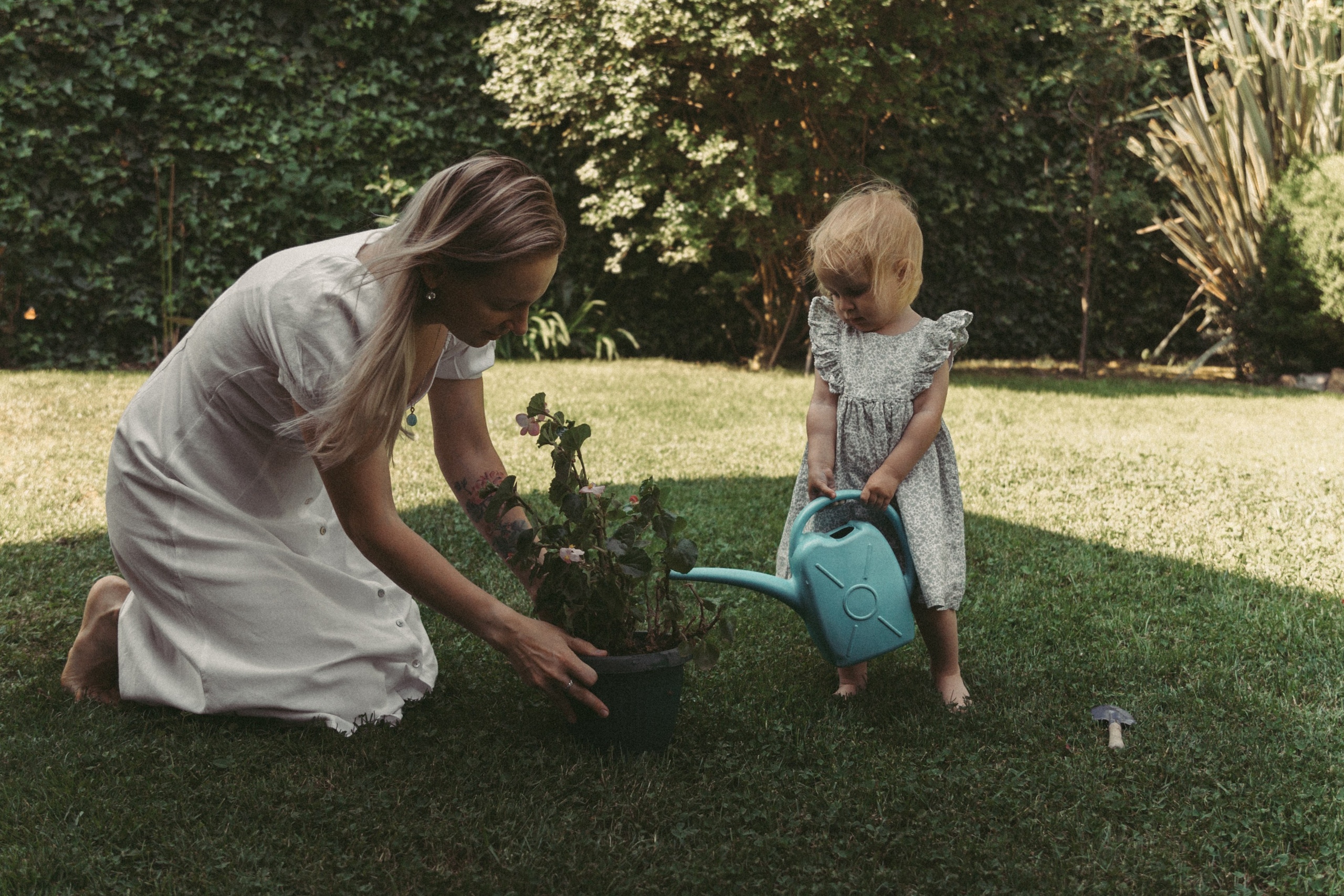 Sesión de fotos familiar en casa — Momentos reales y acogedores. Photographer in Santiago, Chile Anna Almazova