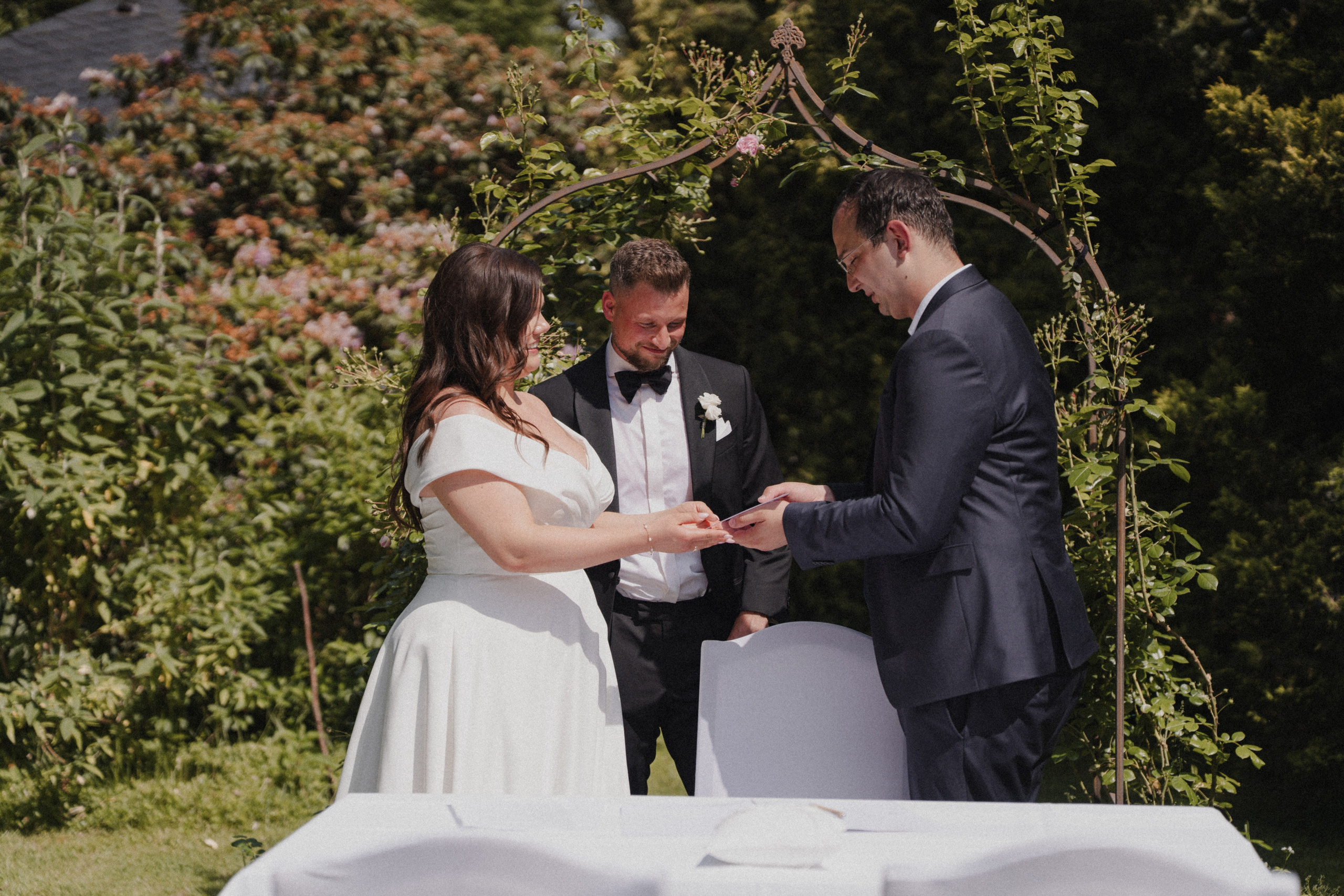 Jessica & Felix I Gesellschaft Harmonie Bochum. Hochzeitsfotografin Bochum | Halyna Reiche Fotografie NRW