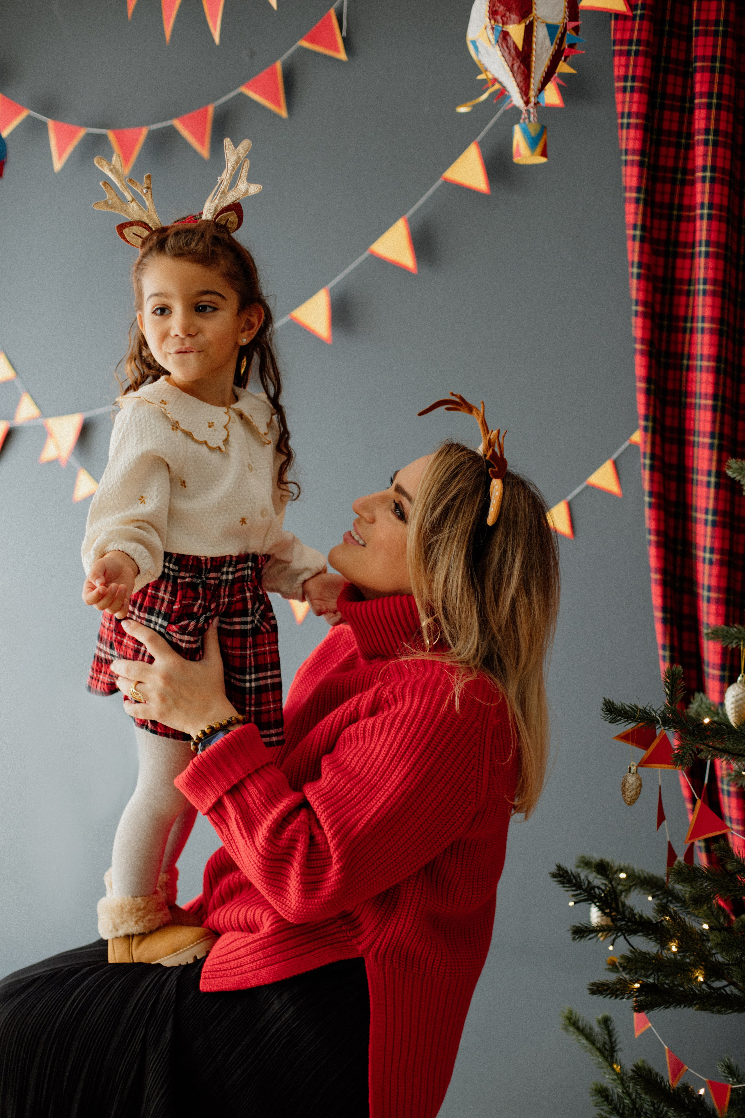 Amar, Neo & Eva. Family and business portrait’s photographer in Cyprus