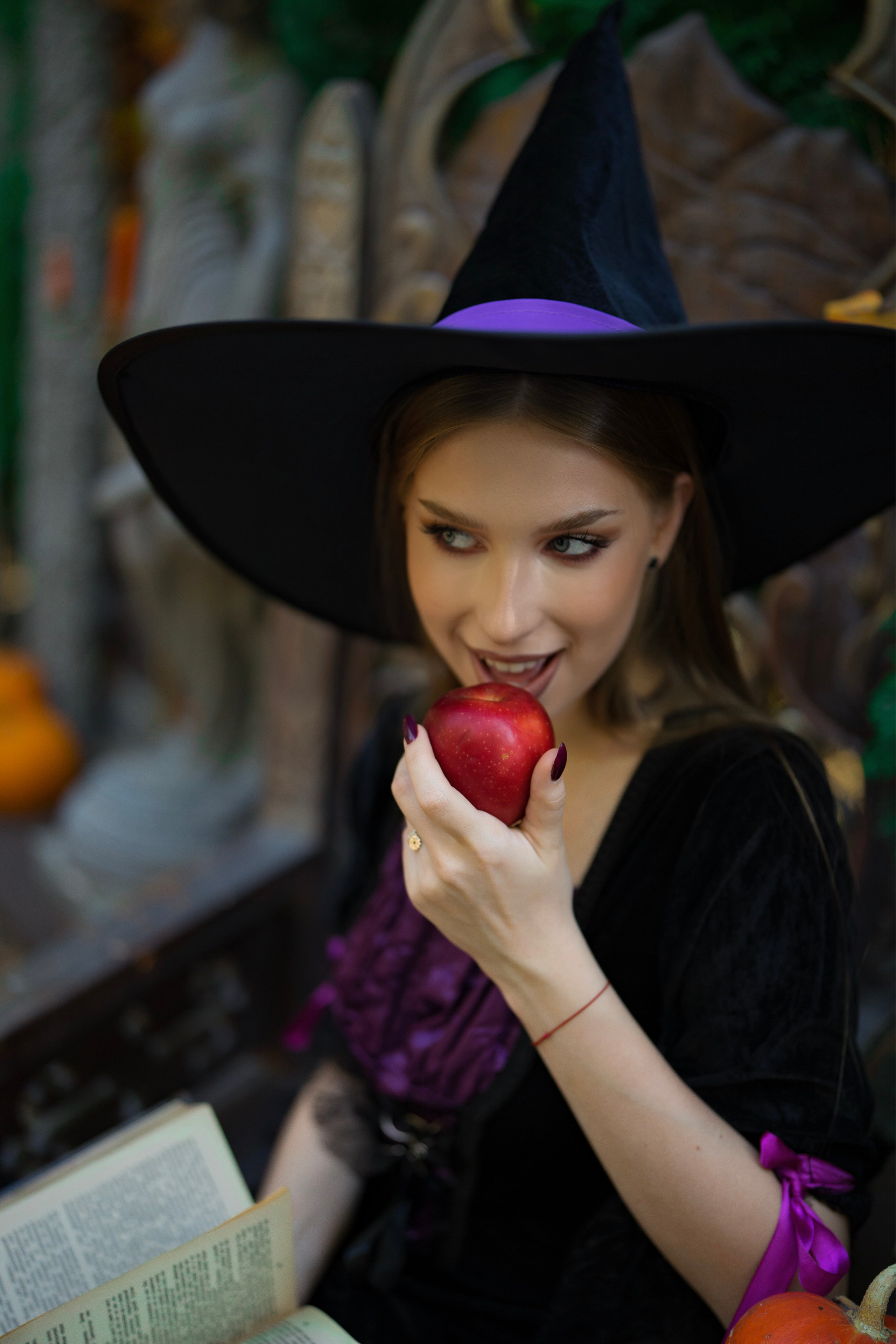 Ведьмочка. Ваш фотограф Tetiana Kolos, найду самый удачный ракурс и словлю момент