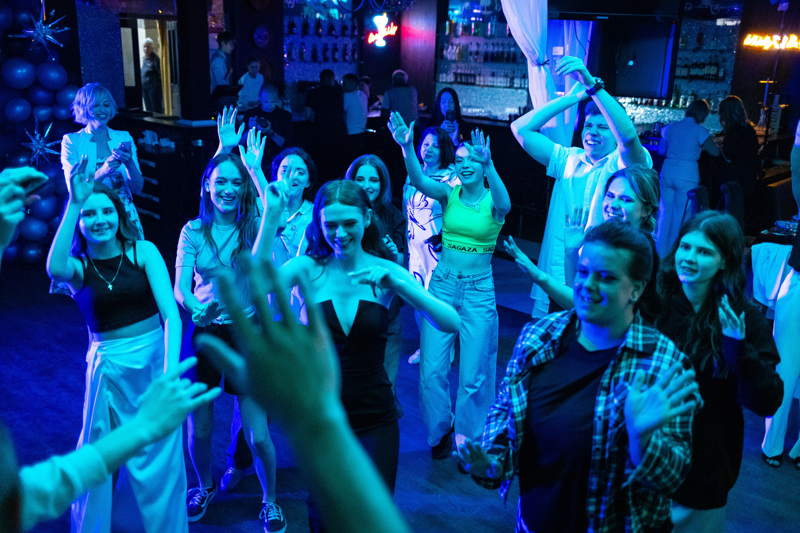 Пример фотосессии последний звонок и выпускной 11А, все в куче по очереди