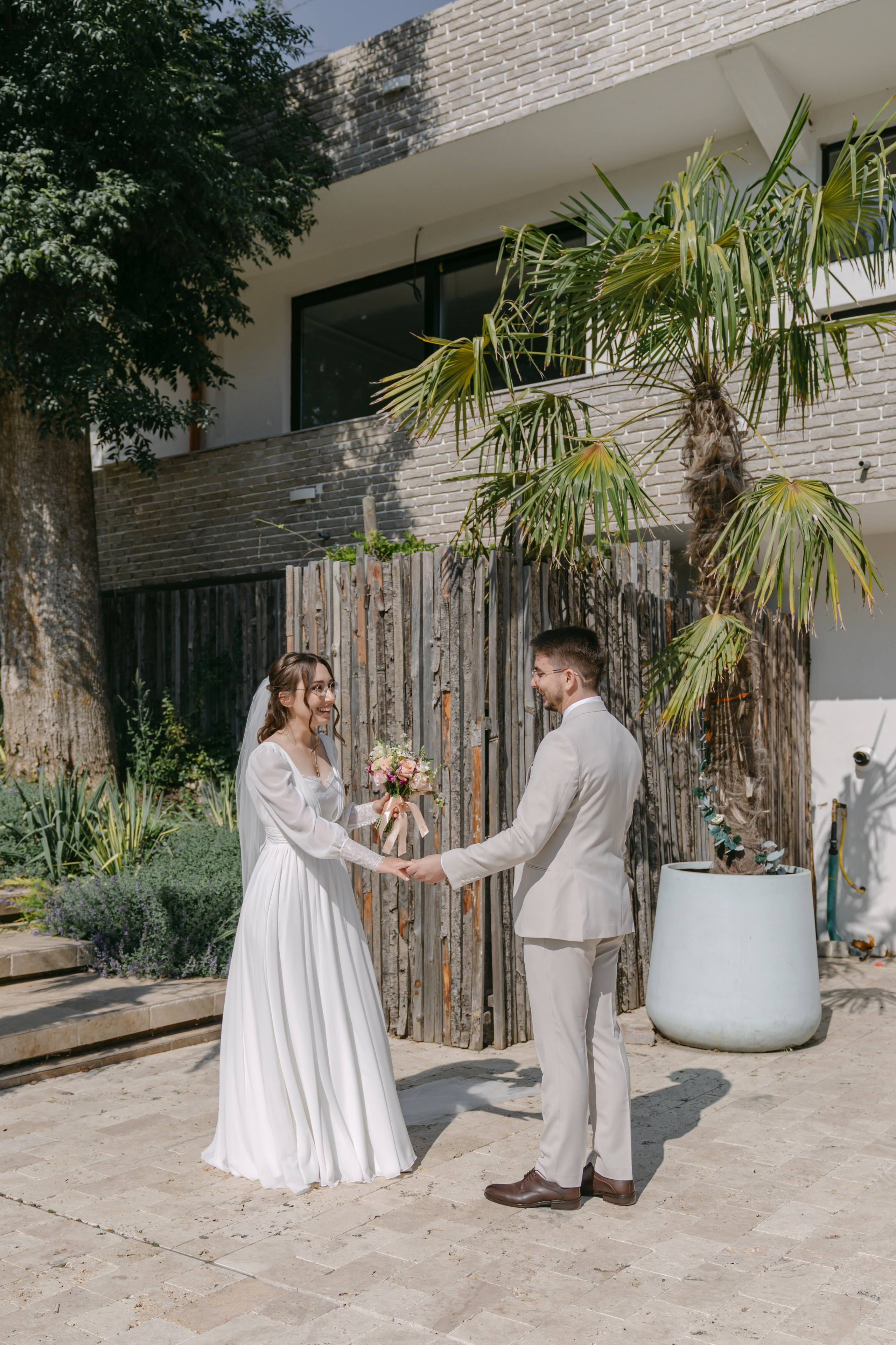 Analisa | Constantin. Gabrielacojocariu.com