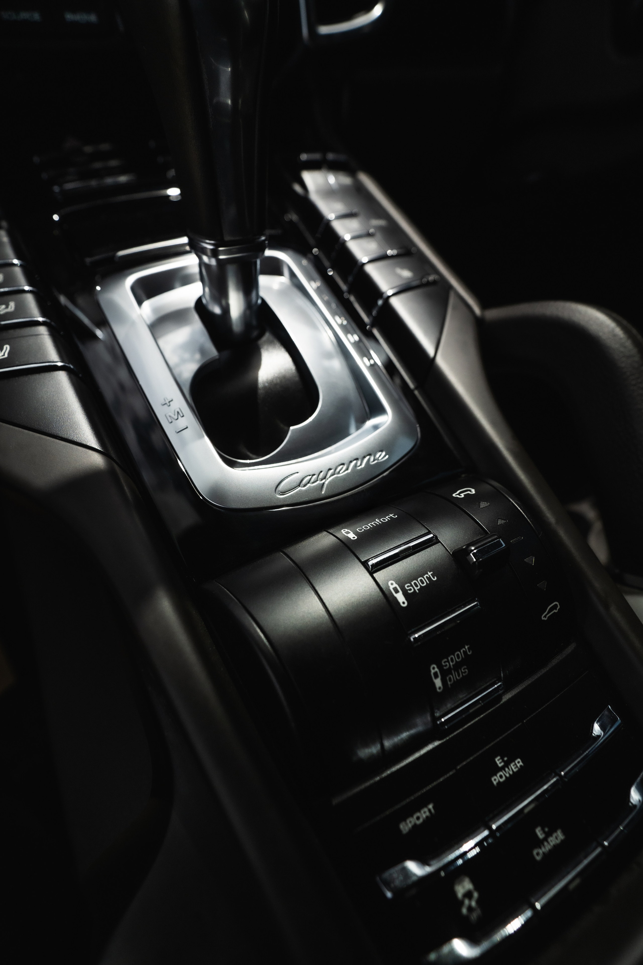 ADVERTISING & BRANDS. Photographer Phuket