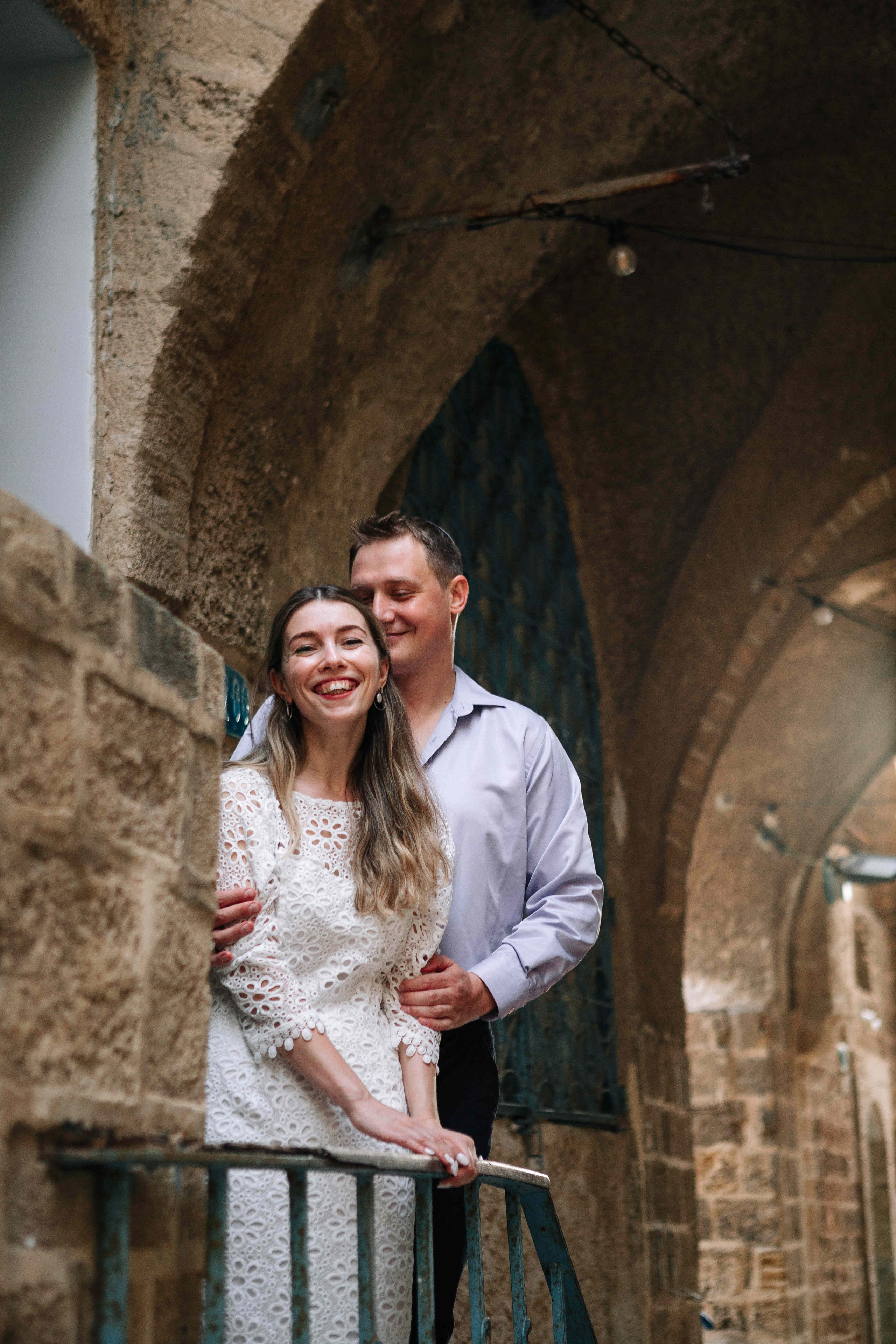 LOVERS IN JAFFO. PHOTOGRAPHER IN ISRAEL