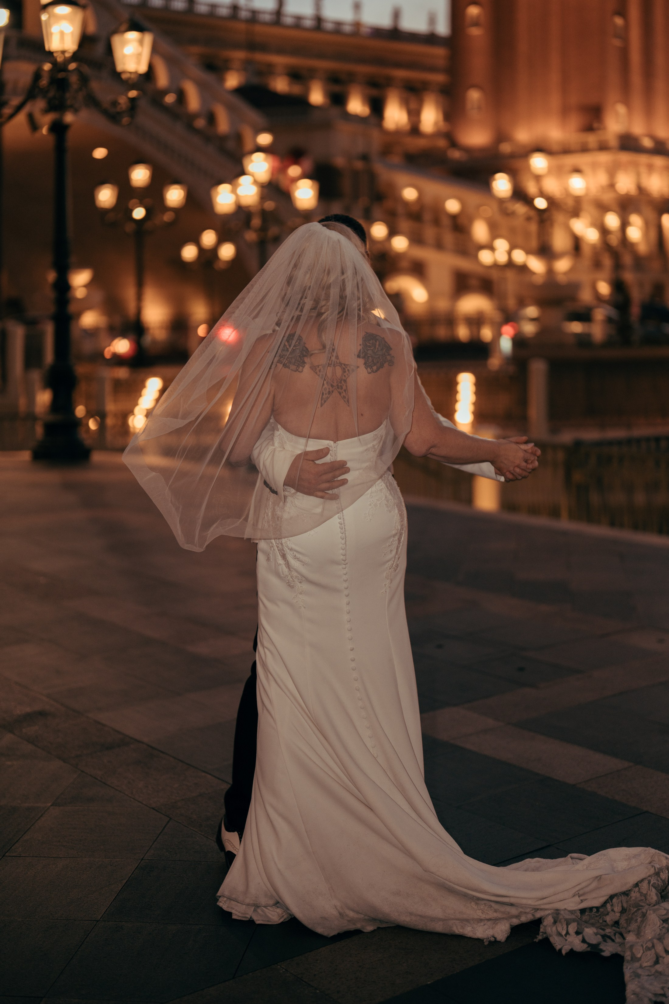 Chris&Holly. Wedding & elopement photographer Viktoriya Kravtsov. Las Vegas