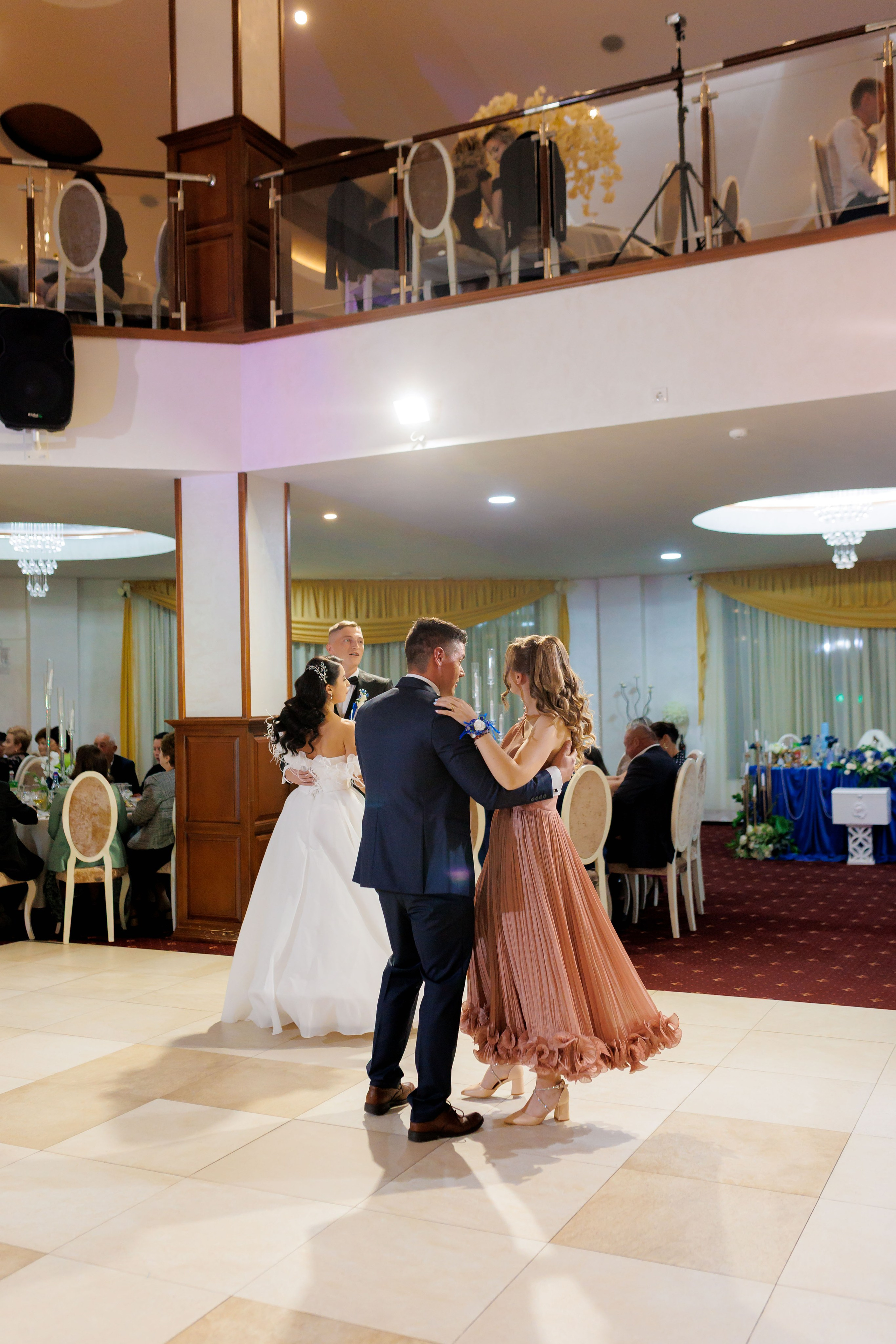 Loredana & Emilian – Ziua Nunții | Videografie - fotografie Botez Suceava, Iași, Botoșani. Servicii foto-video profesionale, pentru momente de neuitat