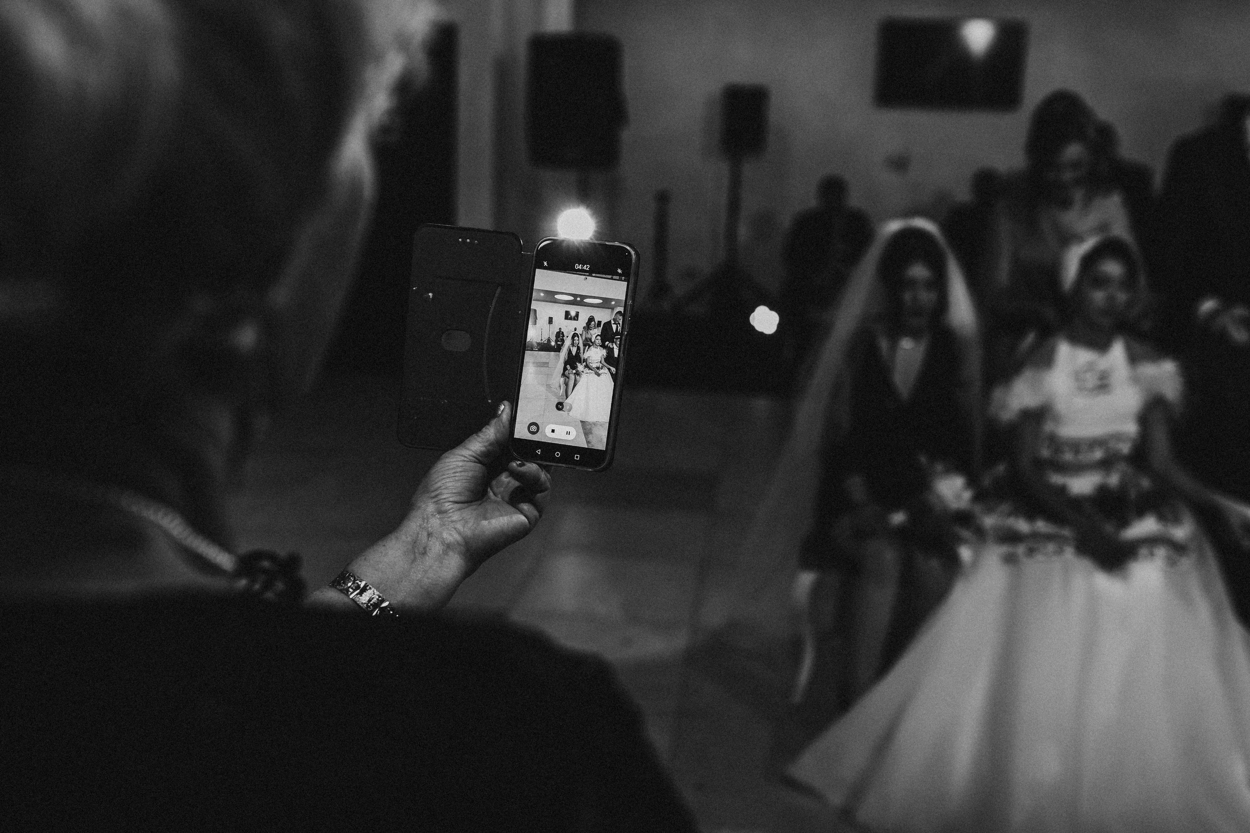 Loredana & Emilian – Ziua Nunții | Videografie - fotografie Botez Suceava, Iași, Botoșani. Servicii foto-video profesionale, pentru momente de neuitat