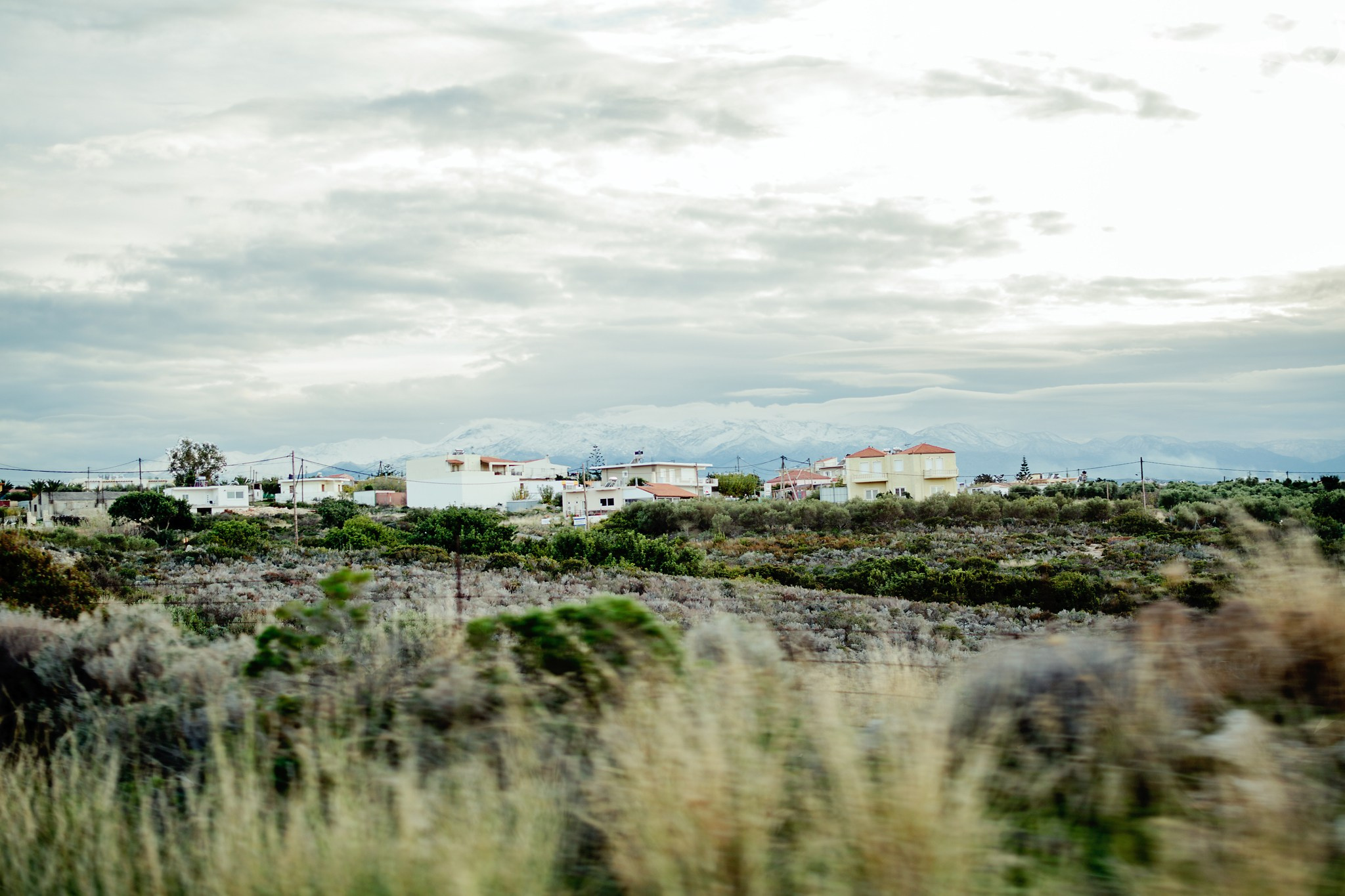 Ronalds & Svetlana, Crete. Denny Savon — Photographer in Santorini | Weddings, Love Stories & Flying Dress