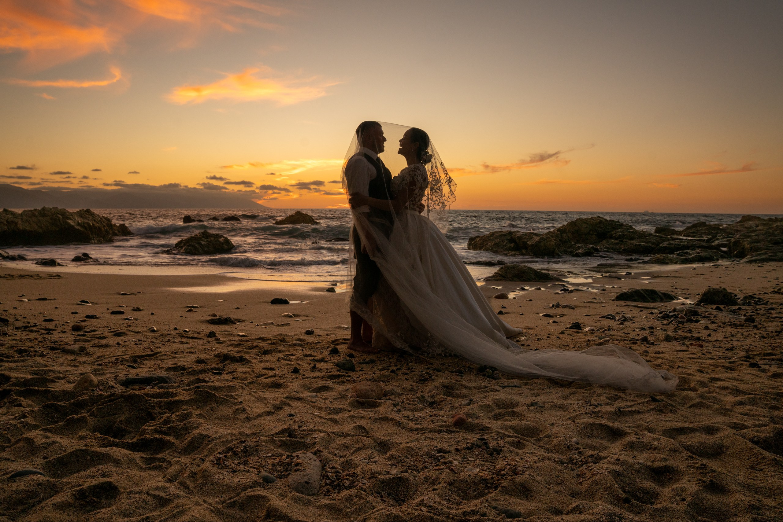 MEMO & CLAUDIA | PUERTO VALLARTA MEXICO. Elopement & Lifestyle Wedding Photographer