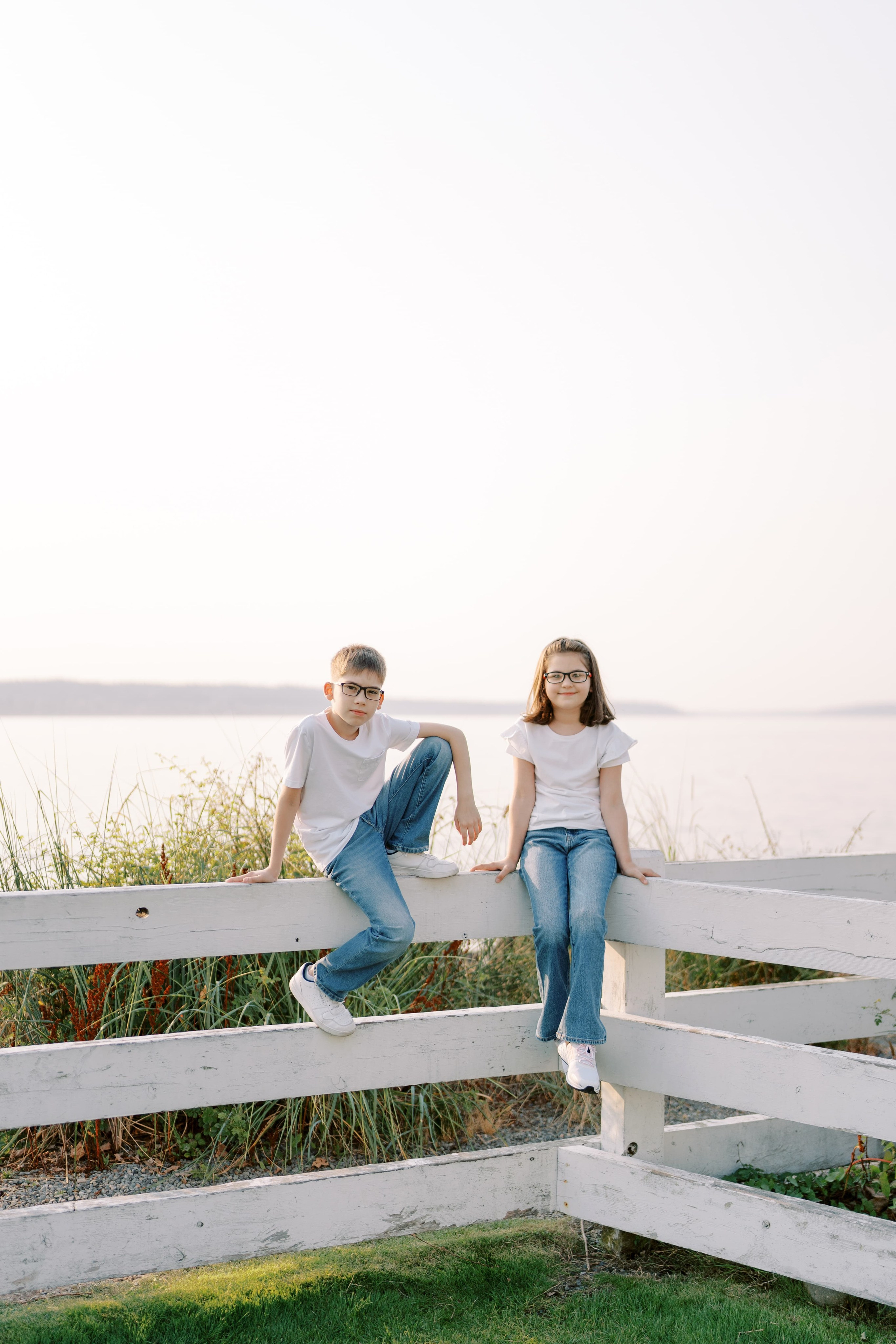 Family photoshoot. Vitalina with her family. August 2024. Lighthouse in Mukilteo. EVAN ARISTOV WEDDING PHOTOGRAPHY — Seattle Wedding Photographer