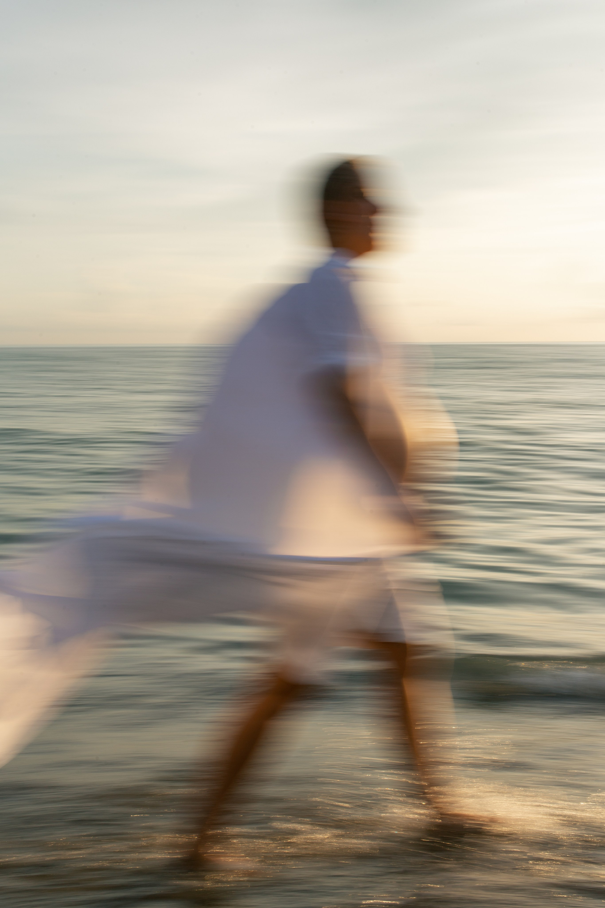 Asya. Ocean. Photographer Vladmir Gladkov