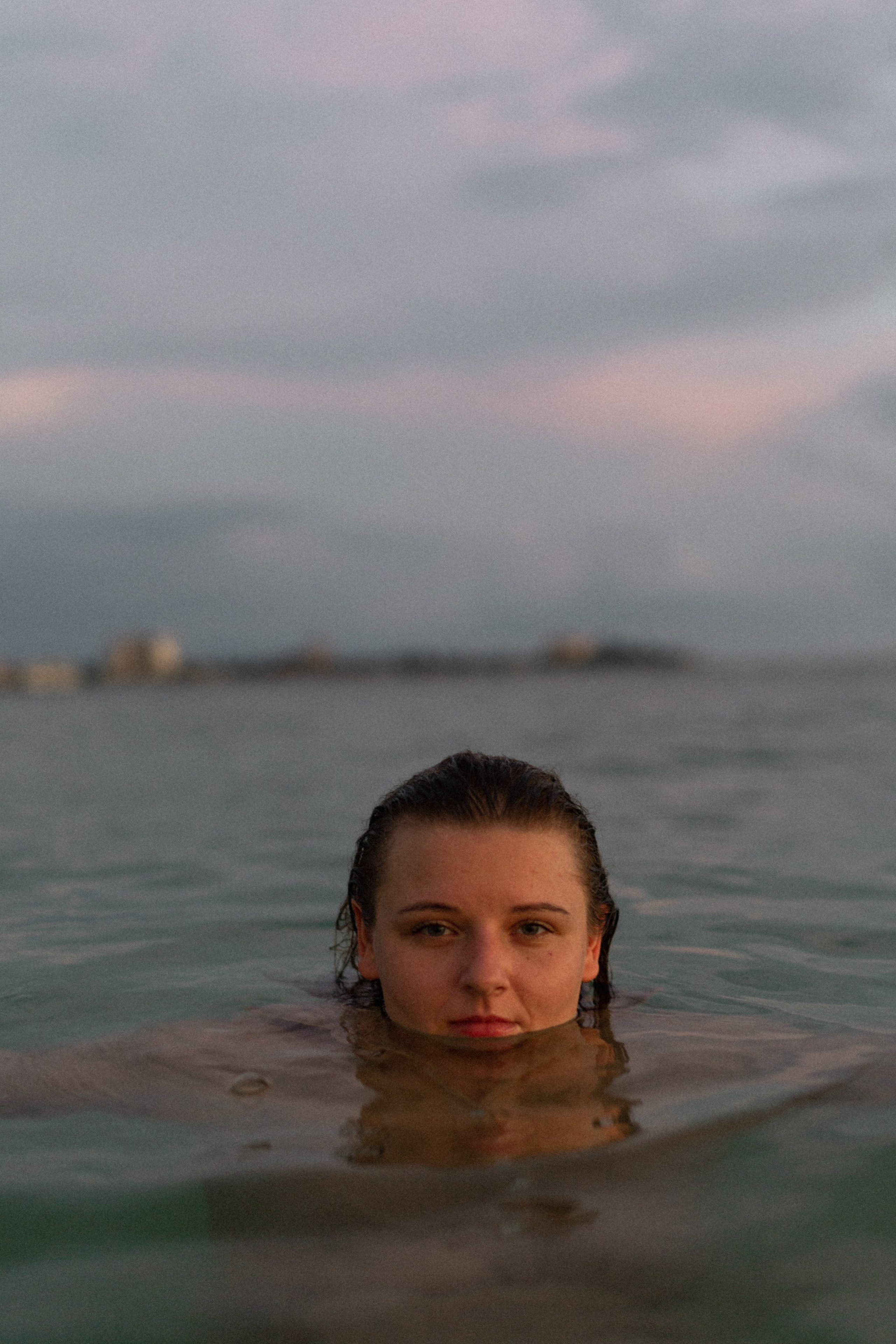 Olya & Misha. Ocean. Photographer Vladmir Gladkov