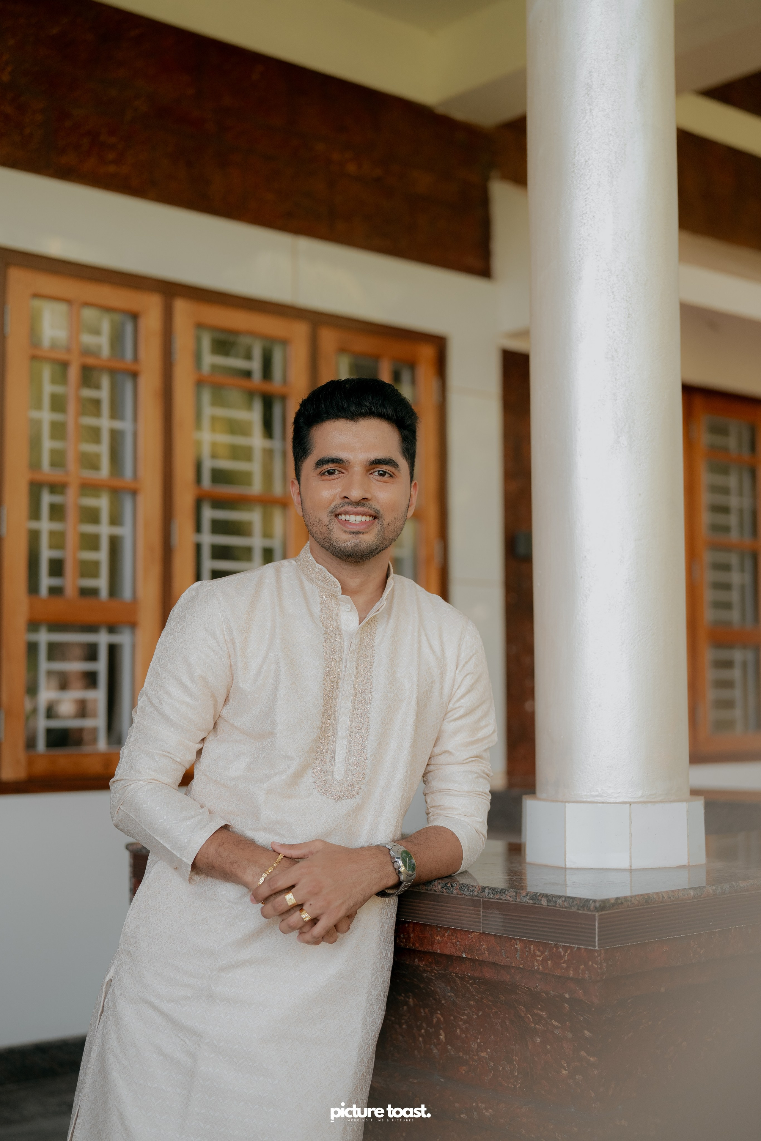 Traditional Kerala Hindu Wedding. Fine art Wedding Photographers in India & Canada