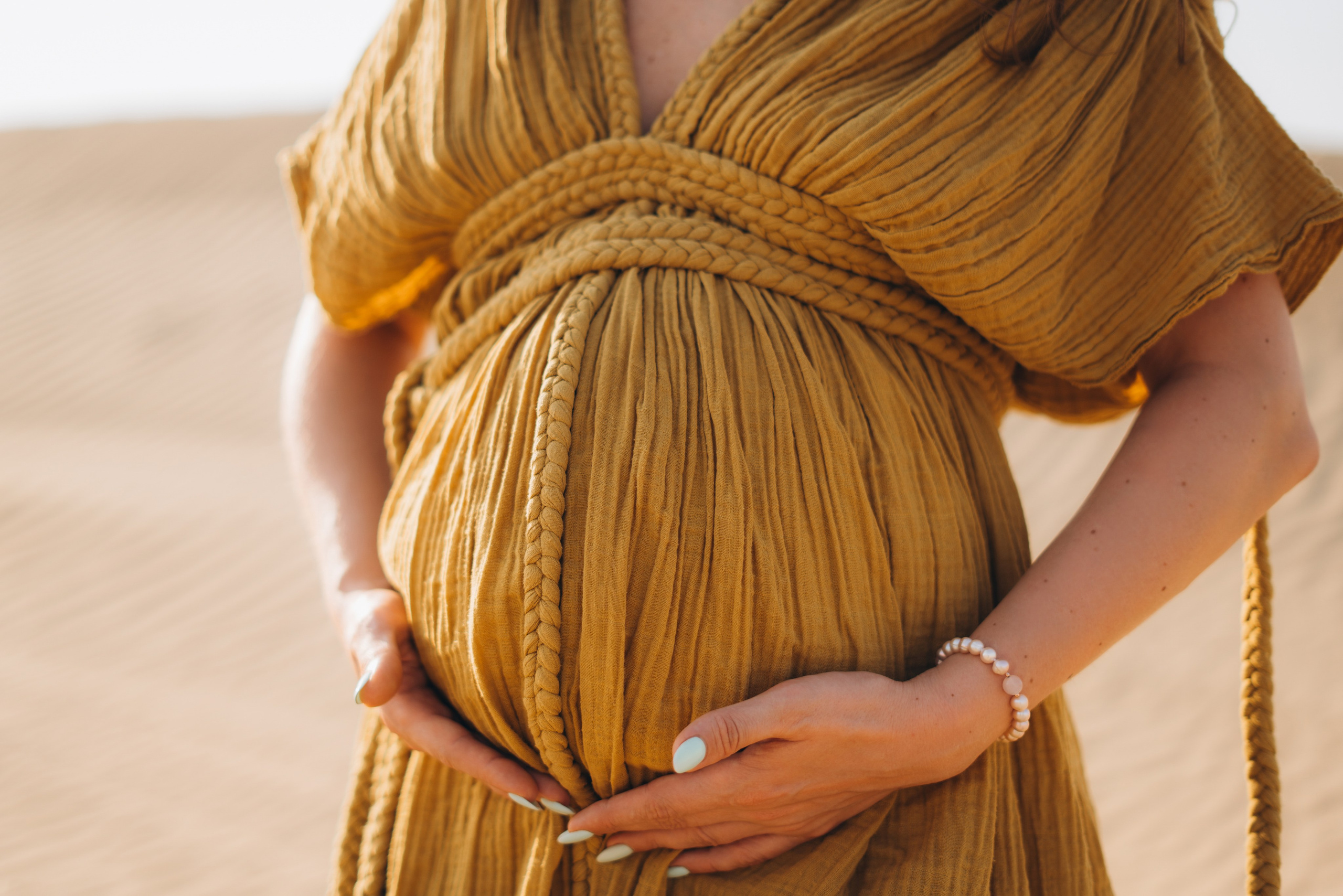 Golden Sands, glowing life. Angela Iakovleva — Family Photographer in Dubai