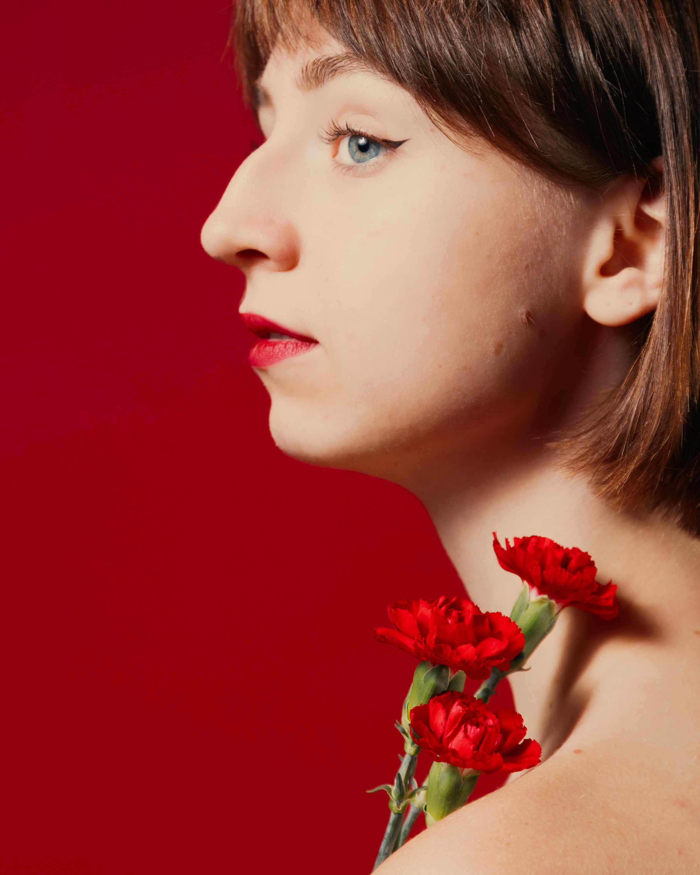 Red. Vladimir Ustinov