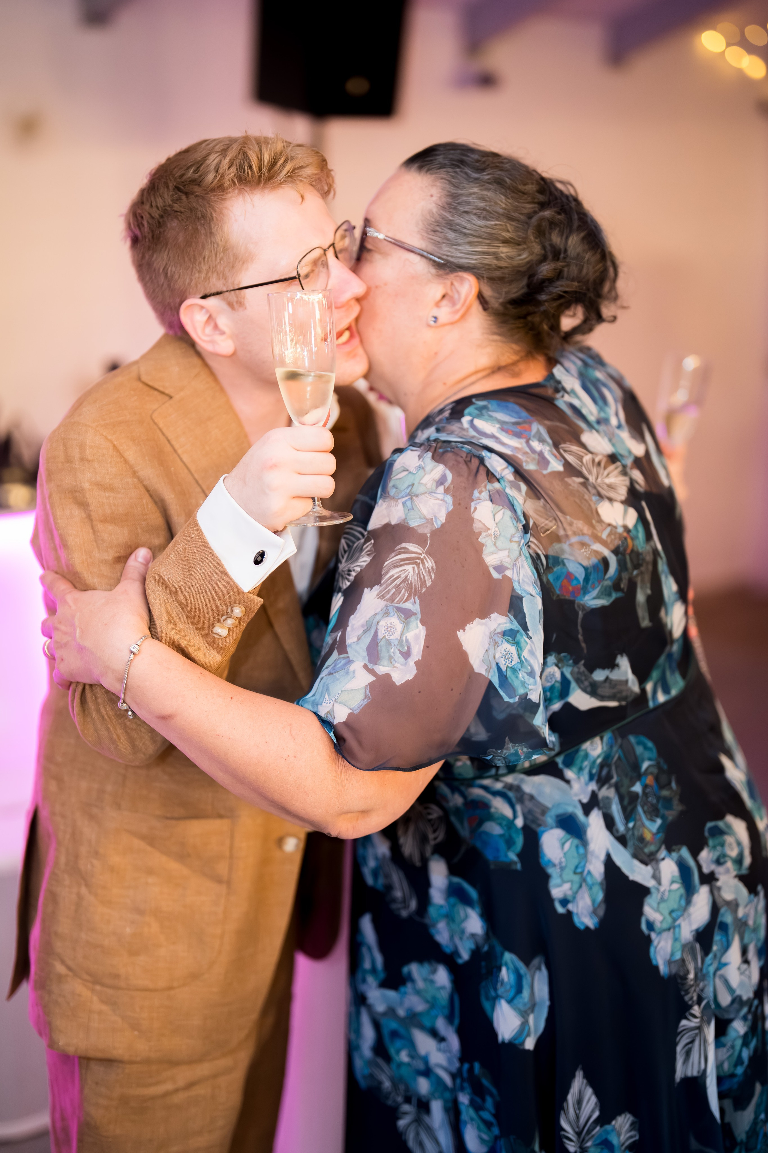 PARTY. Gabriel Florea — Fotograf nuntă București