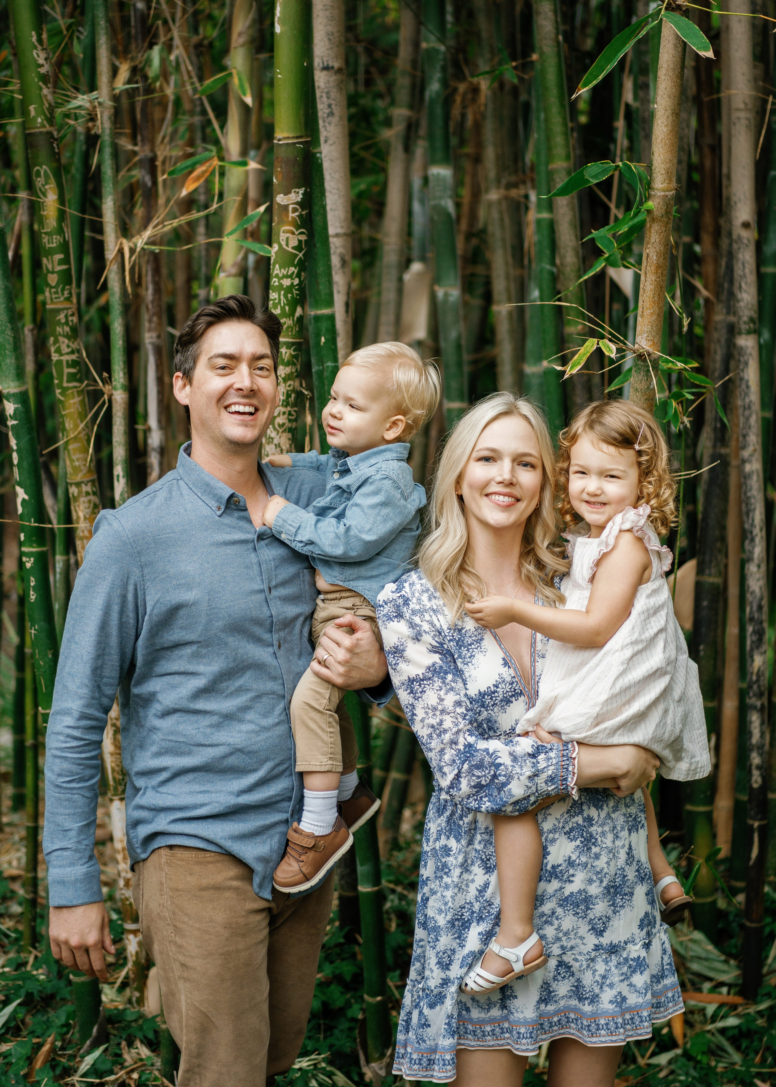 Fullerton Arboretum, California Family Photoshoot. Wedding Photography & Videography Team in California, Los Angeles, San Francisco, San Diego and Travel