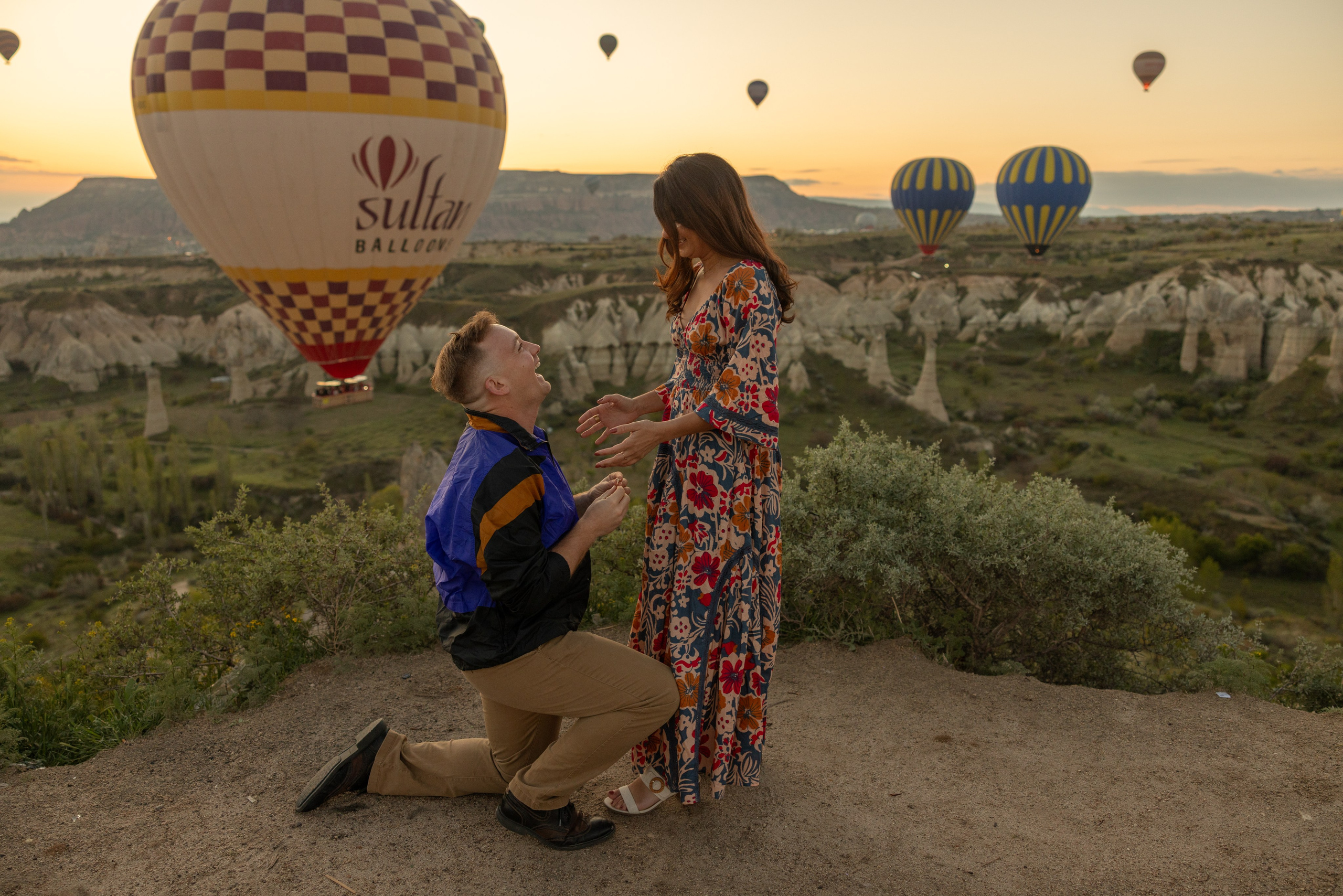 Taylor & Reena. Cappadocia Photographer — Weddings, Elopements & Couple Photoshoots | Julia Ganch