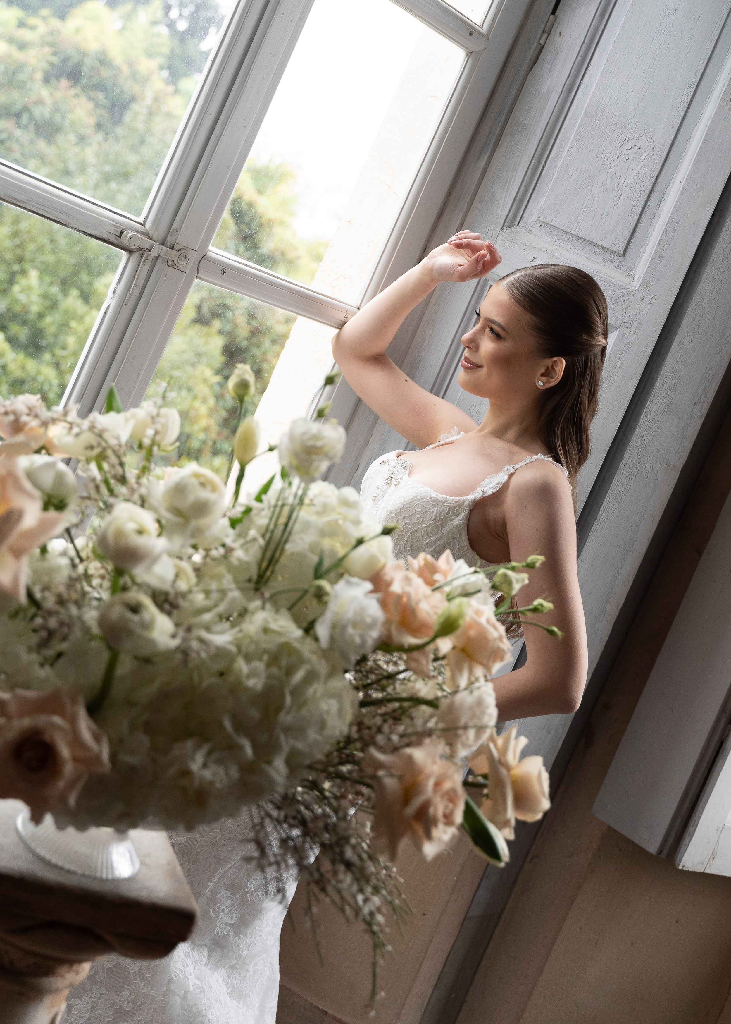Intimate wedding in Milan. Proposal Photographer in Lake Como