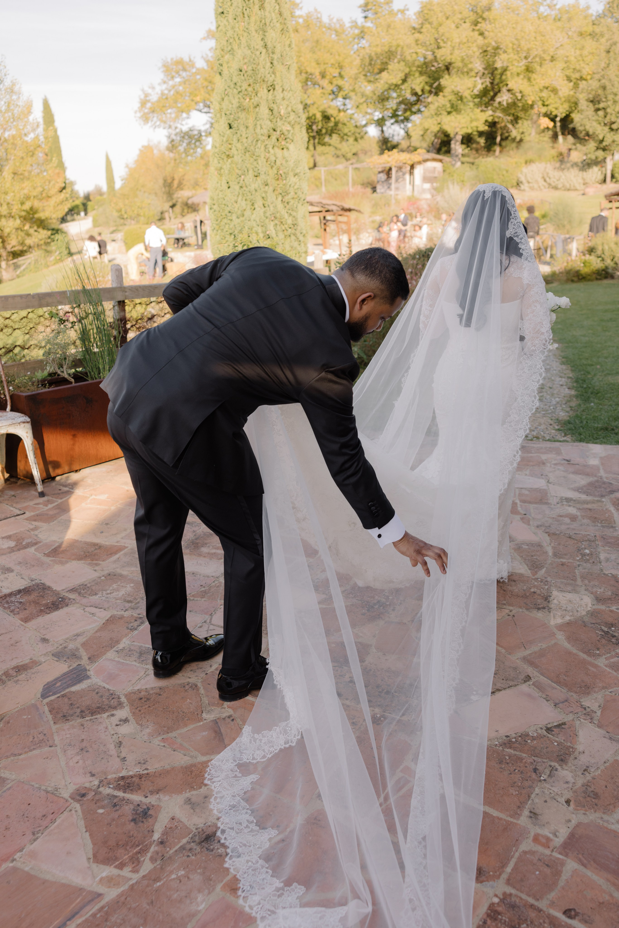 Mitcell&Melanie digital. Wedding photographer Italy