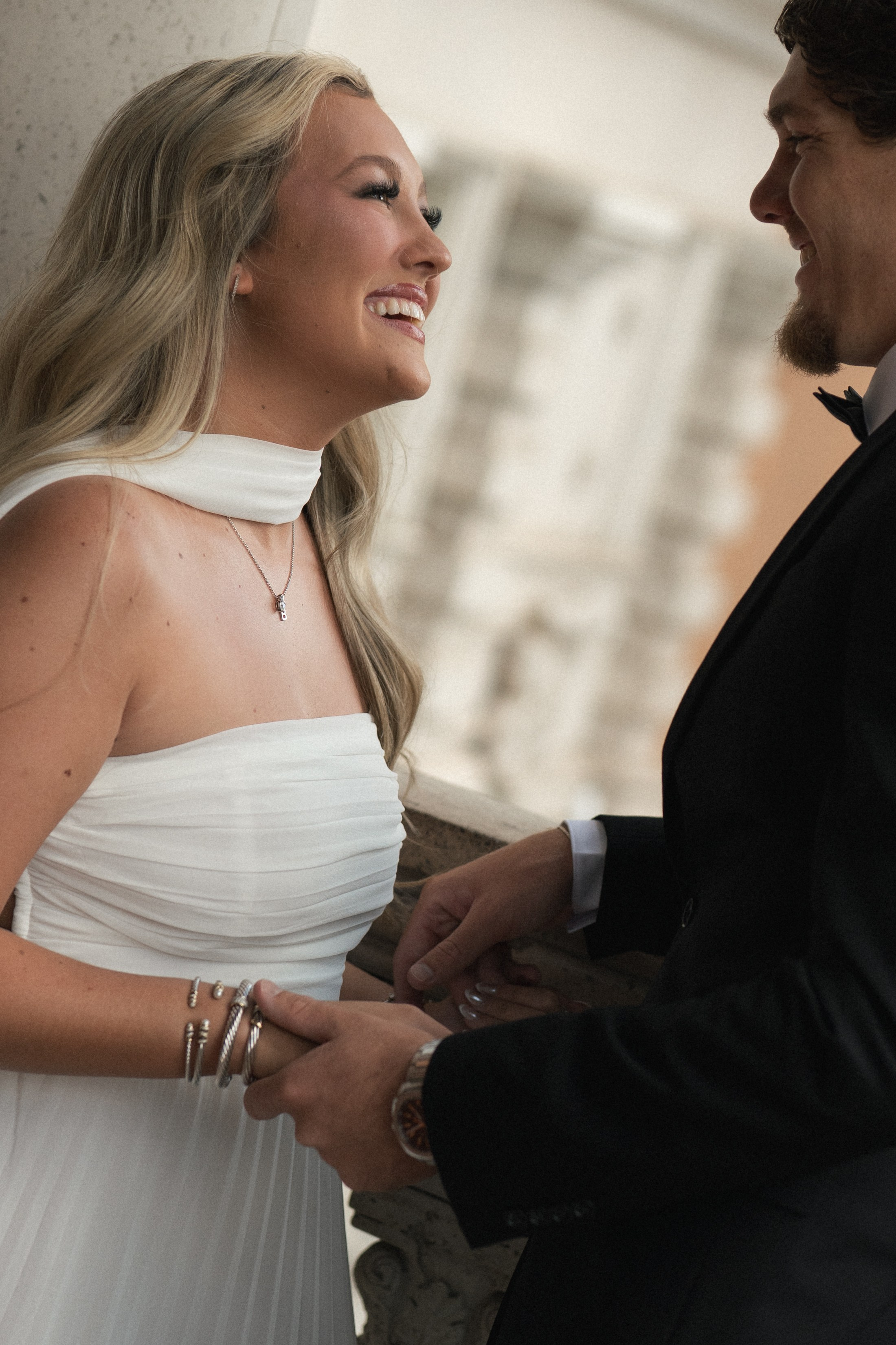 T&B. Wedding & elopement photographer Viktoriya Kravtsov. Las Vegas