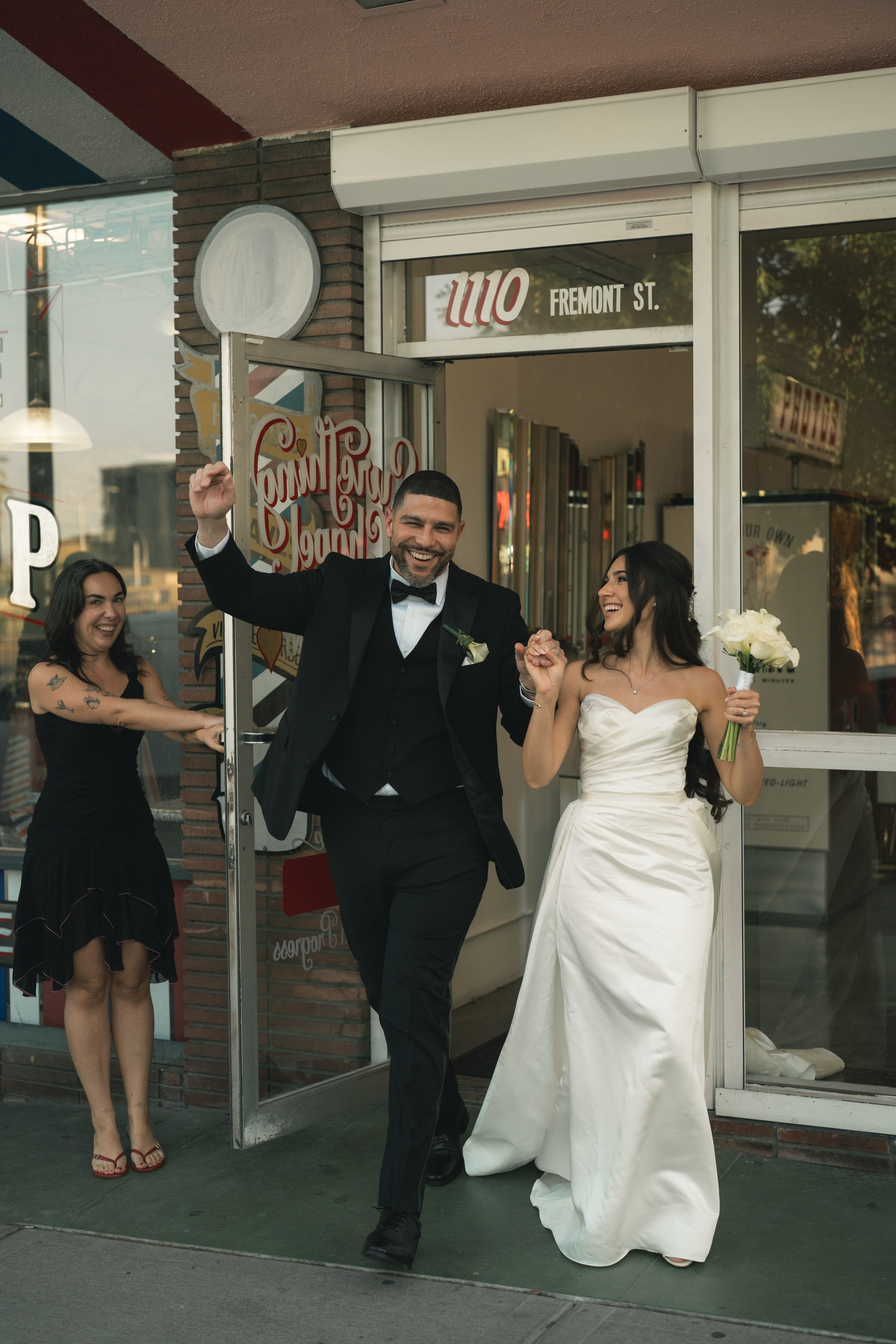 Y&D. Wedding & elopement photographer Viktoriya Kravtsov. Las Vegas