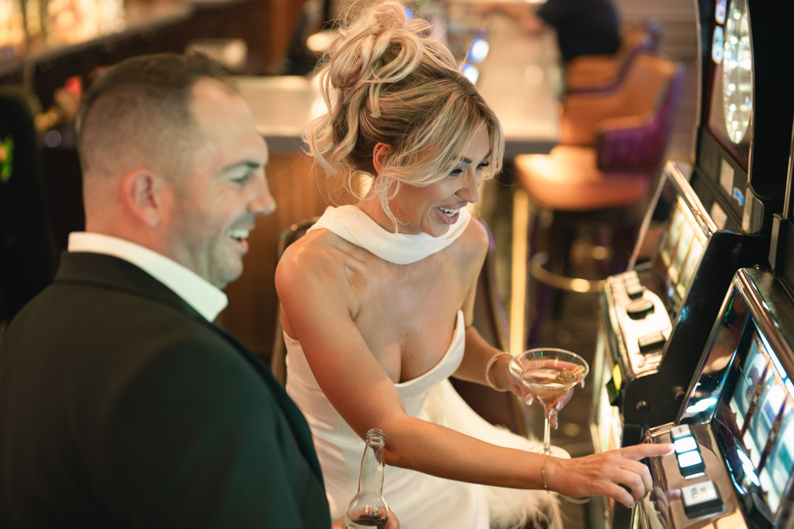 R&B. Wedding & elopement photographer Viktoriya Kravtsov. Las Vegas