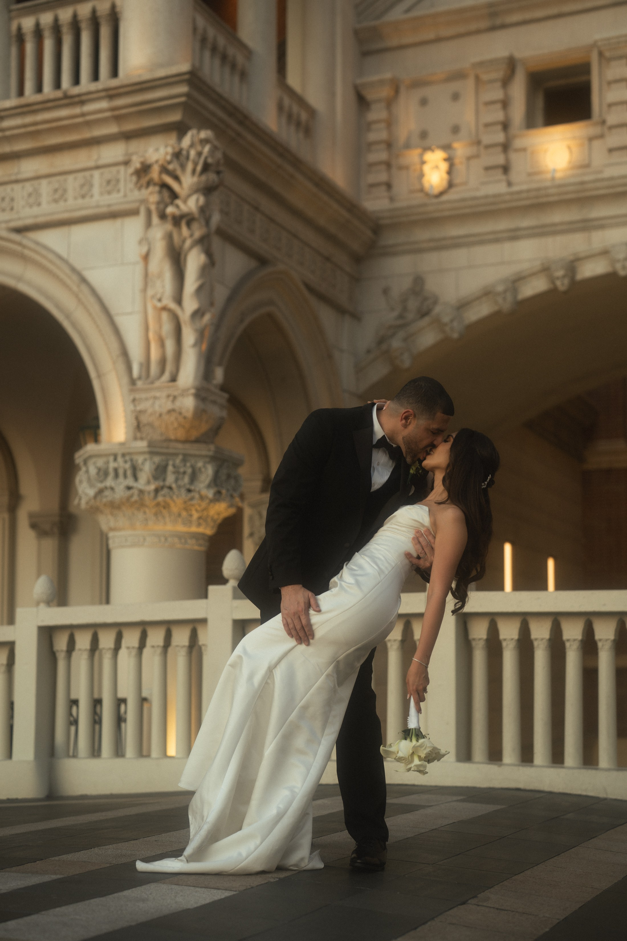 Y&D. Wedding & elopement photographer Viktoriya Kravtsov. Las Vegas